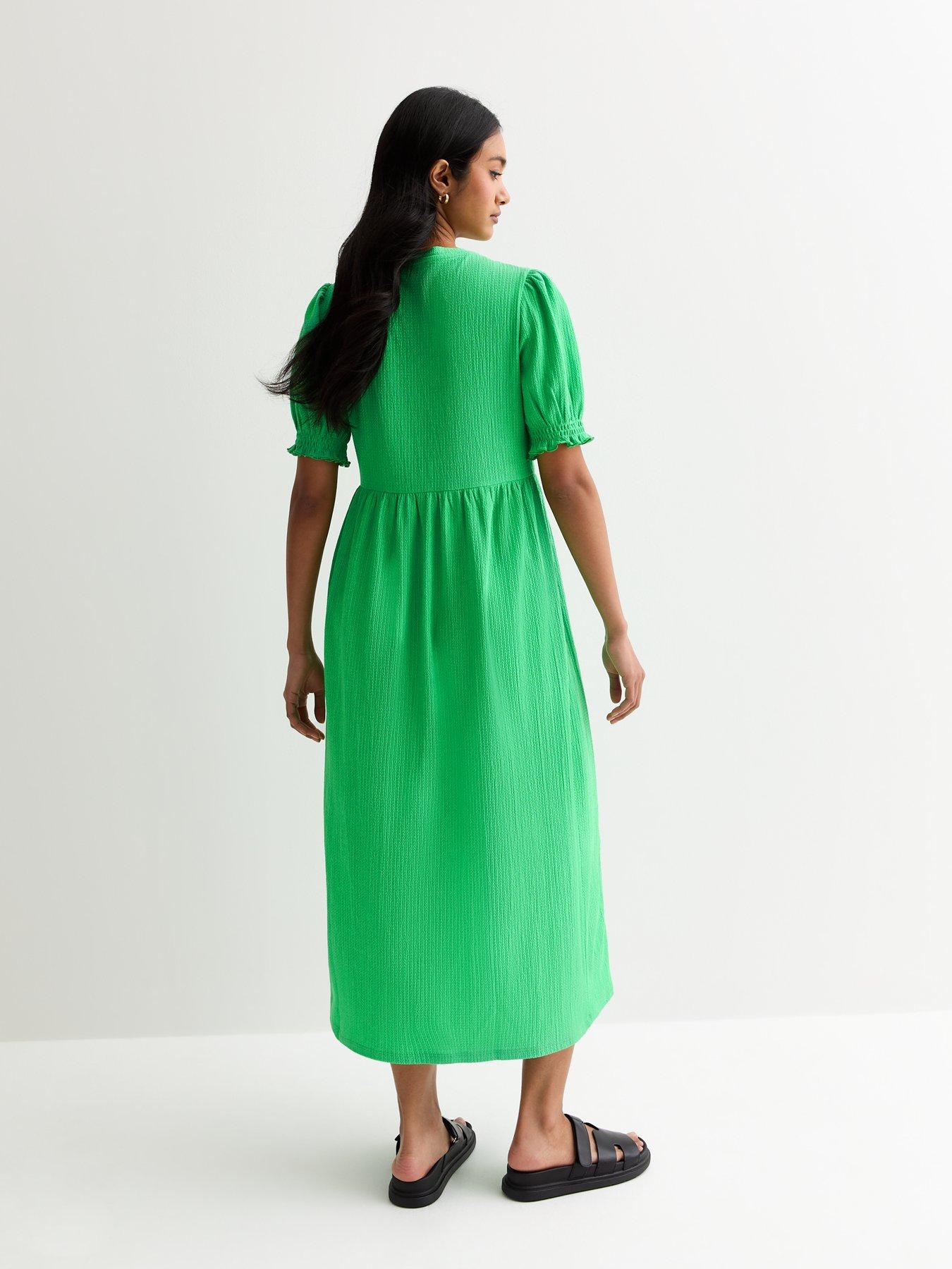 New Look Crinkle Short Sleeve Midi Smock Dress - Green | Very.co.uk