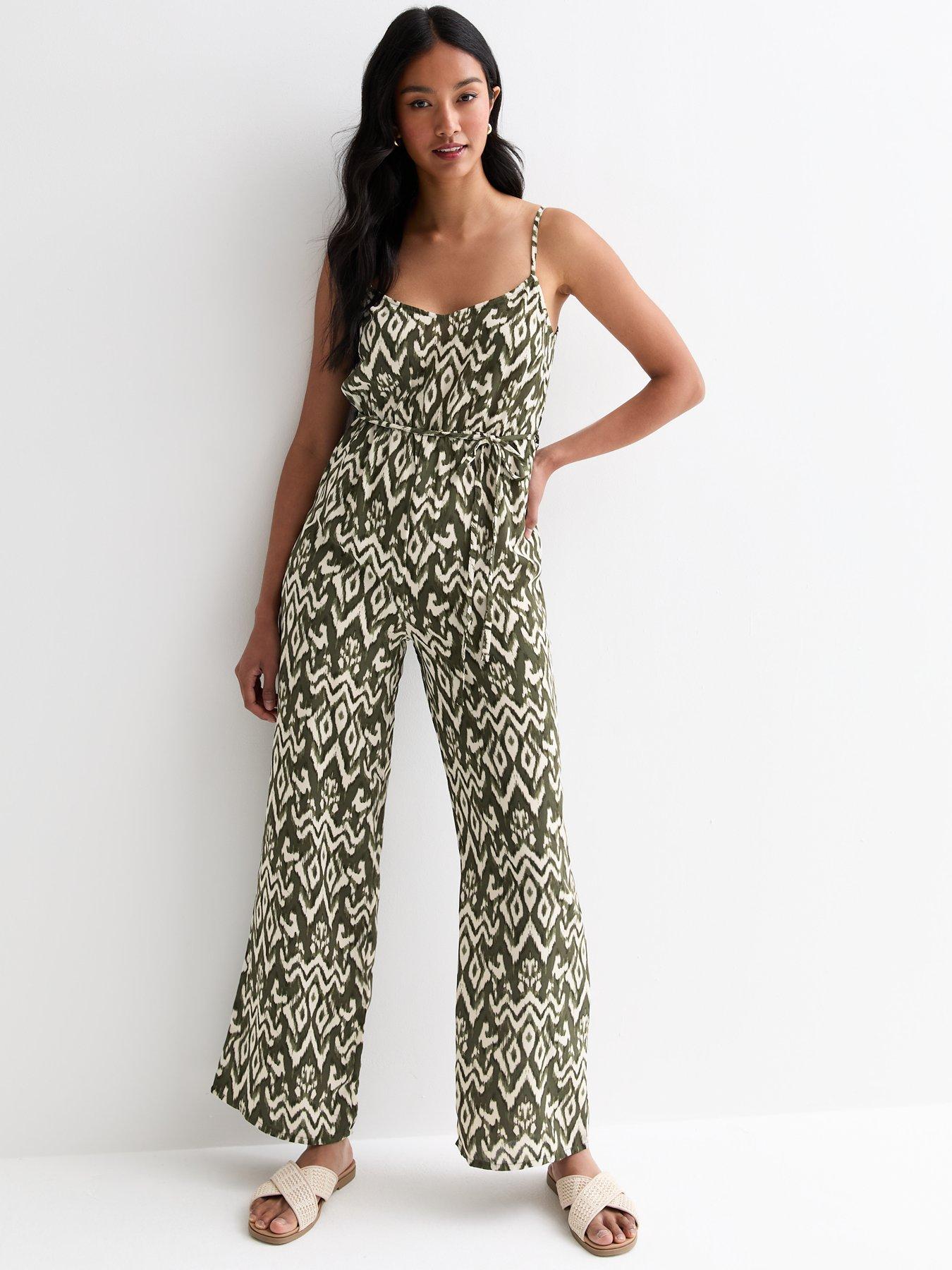 Green leopard print jumpsuit new look deals