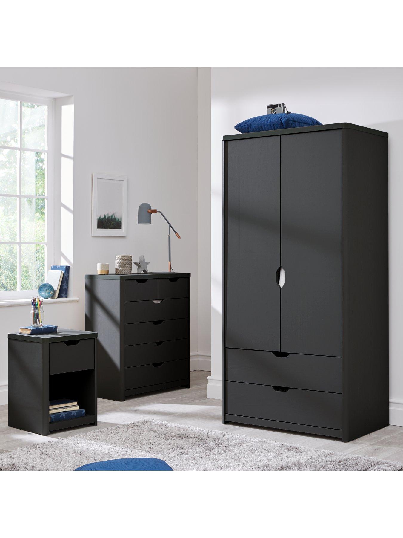 undefined Aspen 3 Piece Package - 2 Door, 2 Drawer Wardrobe, 4 + 2 Chest and Bedside Table - Dark Grey