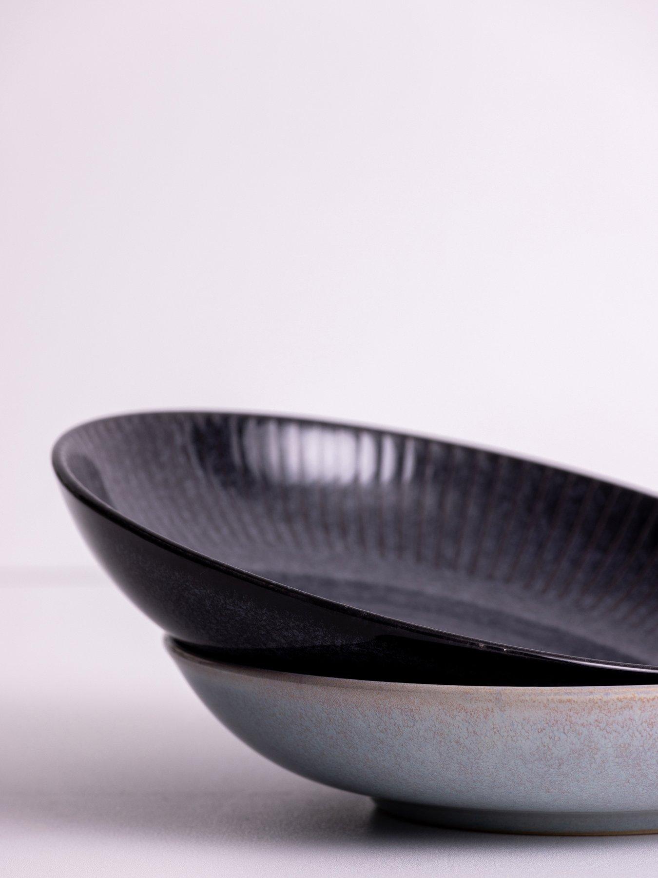 Mason Cash Reactive Linear Set of 4 Pasta Bowls – Black