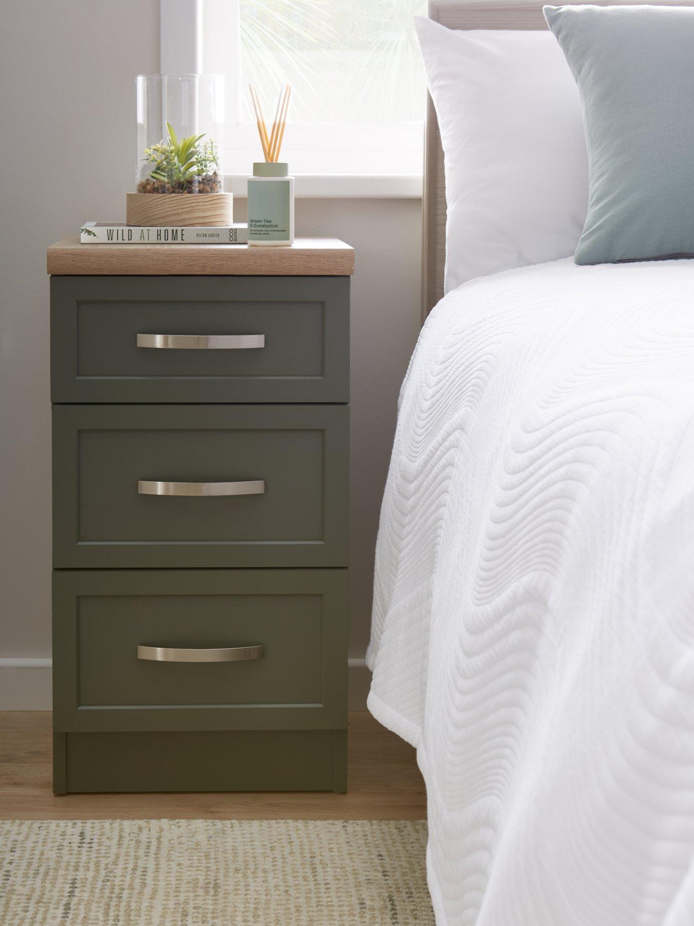 undefined Camberley 3 Drawer Graduated Bedside Chest - Green