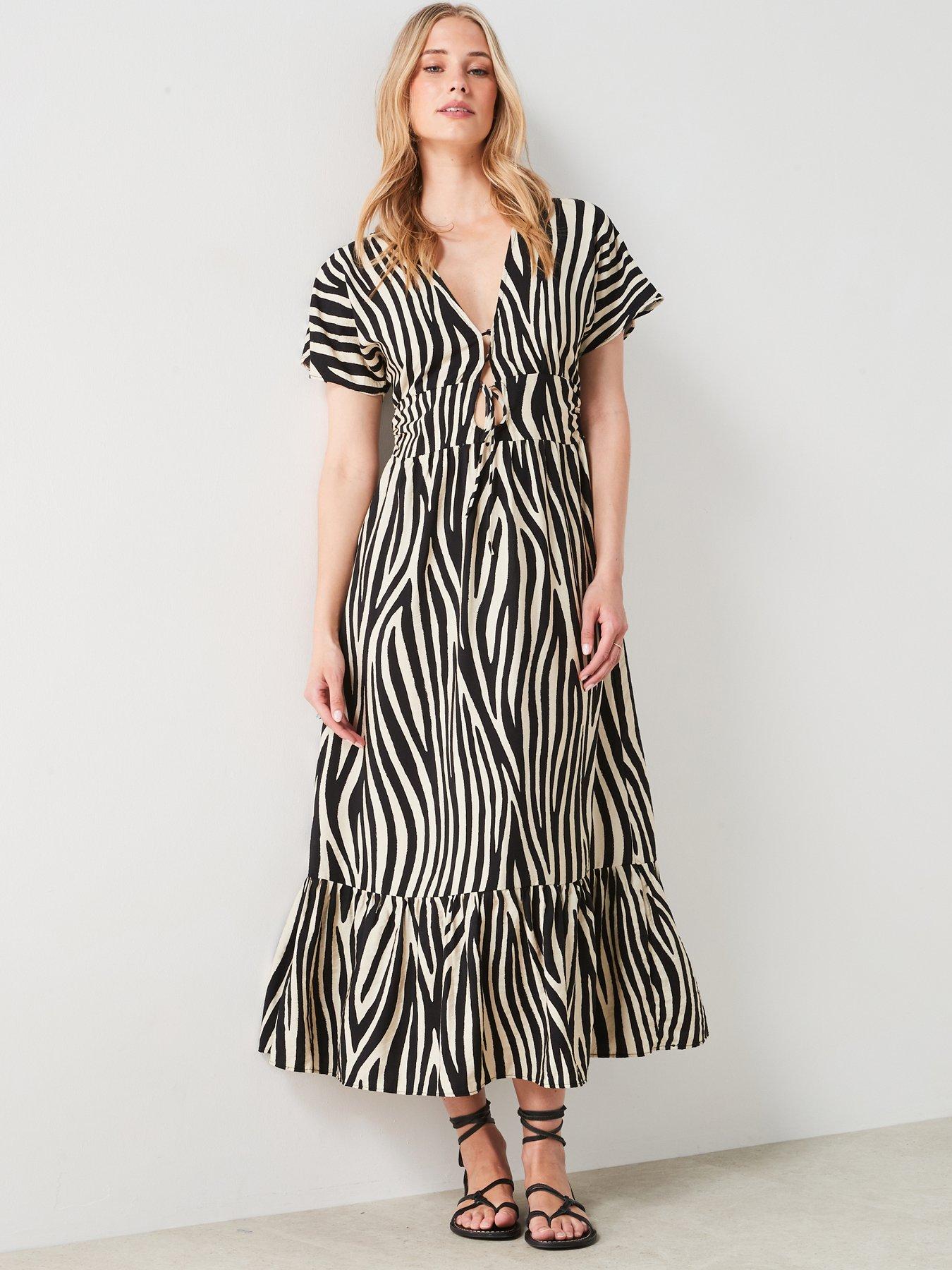 undefined Animal Print Cut-Out Detail Dress - Black
