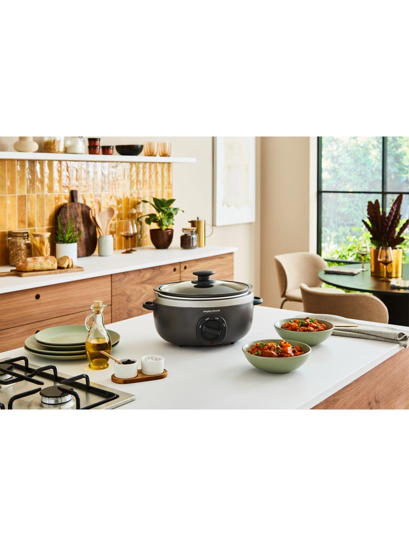 Morphy Richards 3.5L Sear and Stew Slow Cooker Titanium Oval