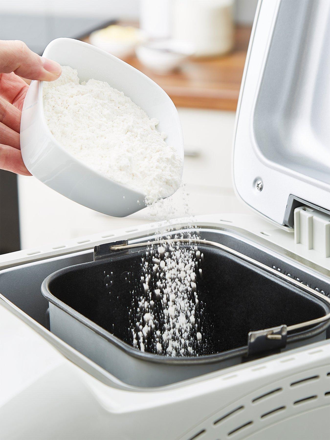 Image 3 of 8 of Morphy Richards Fastbake Breadmaker