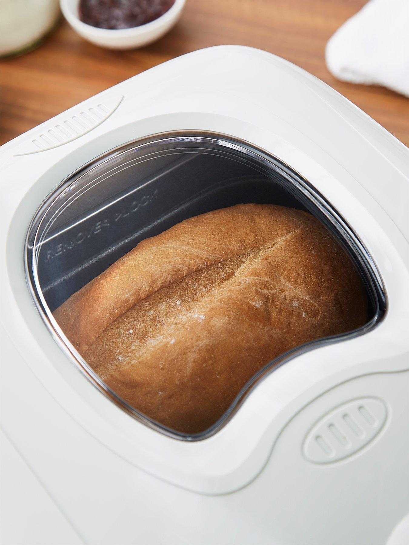 Image 5 of 8 of Morphy Richards Fastbake Breadmaker