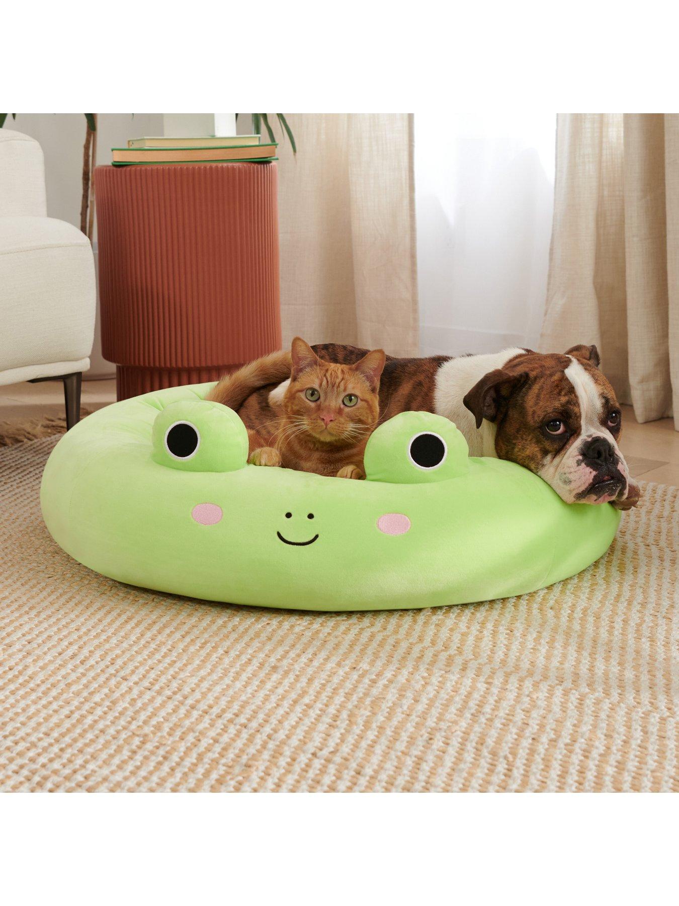 Image 5 of 7 of Squishmallows 30-Inch Wendy Frog Pet Bed - Large Ultrasoft Original Squishmallows Plush Pet Bed