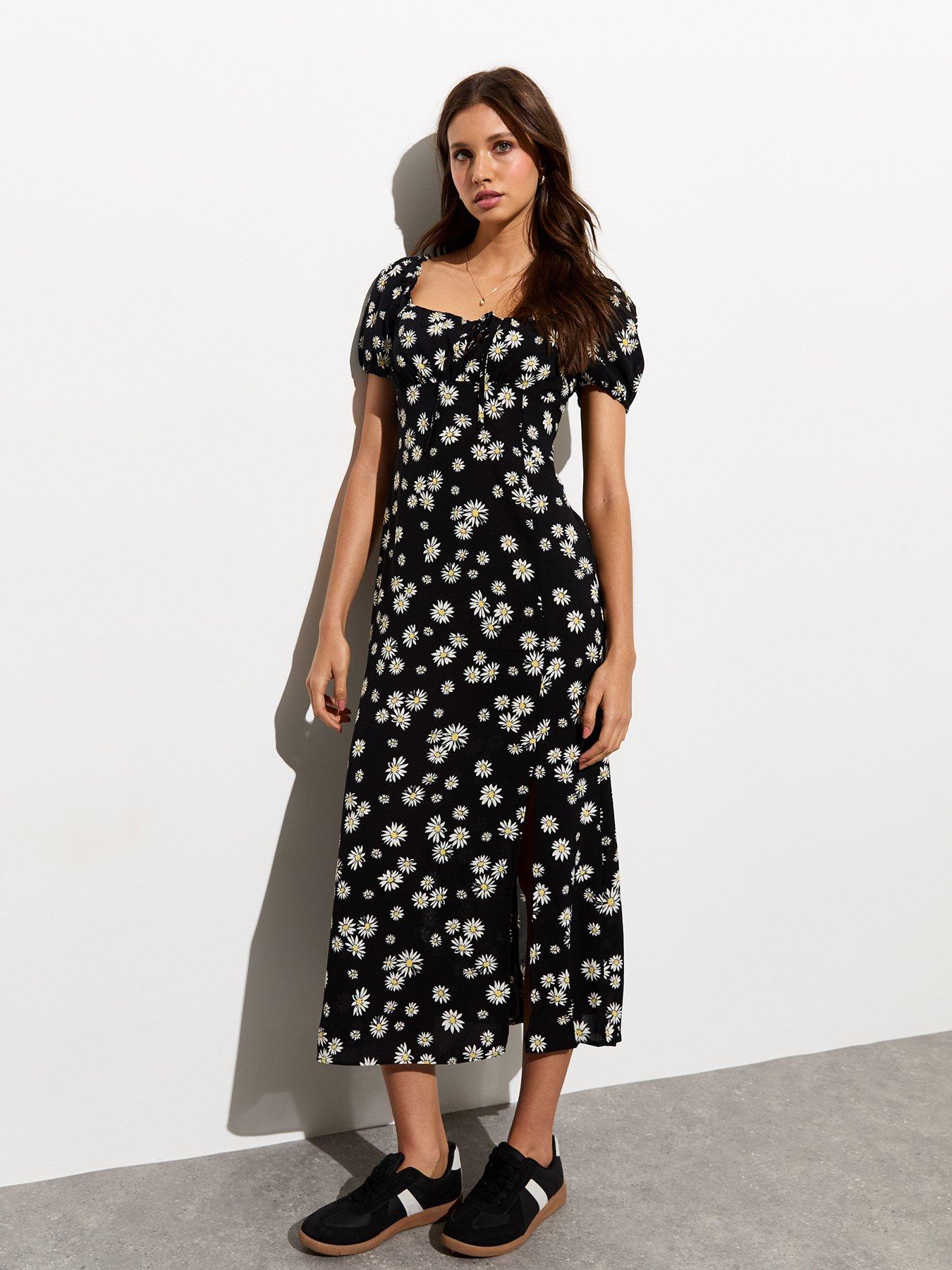 Black Daisy Print Short Sleeve Midi Milkmaid Dress