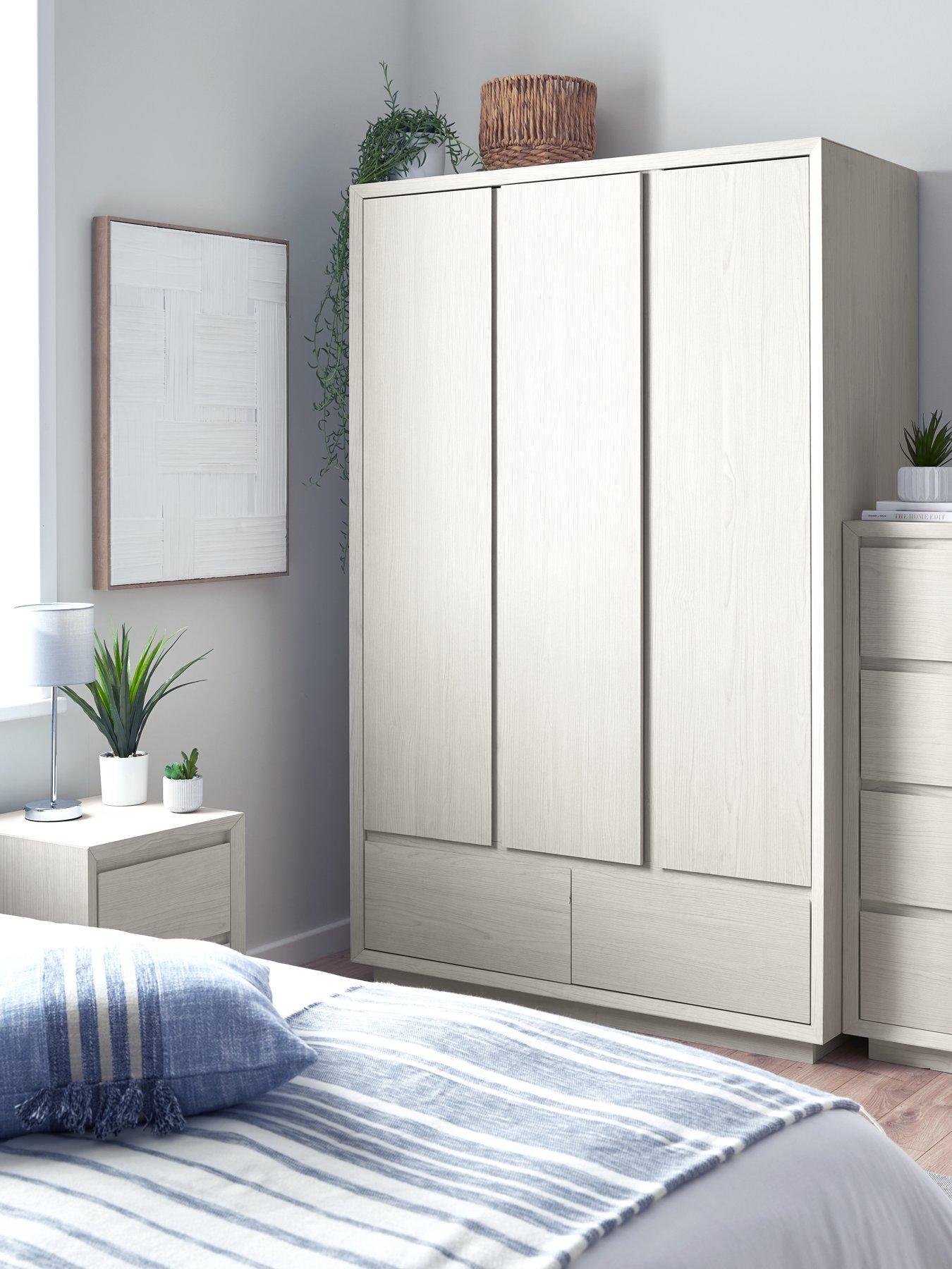 Very wardrobes discount
