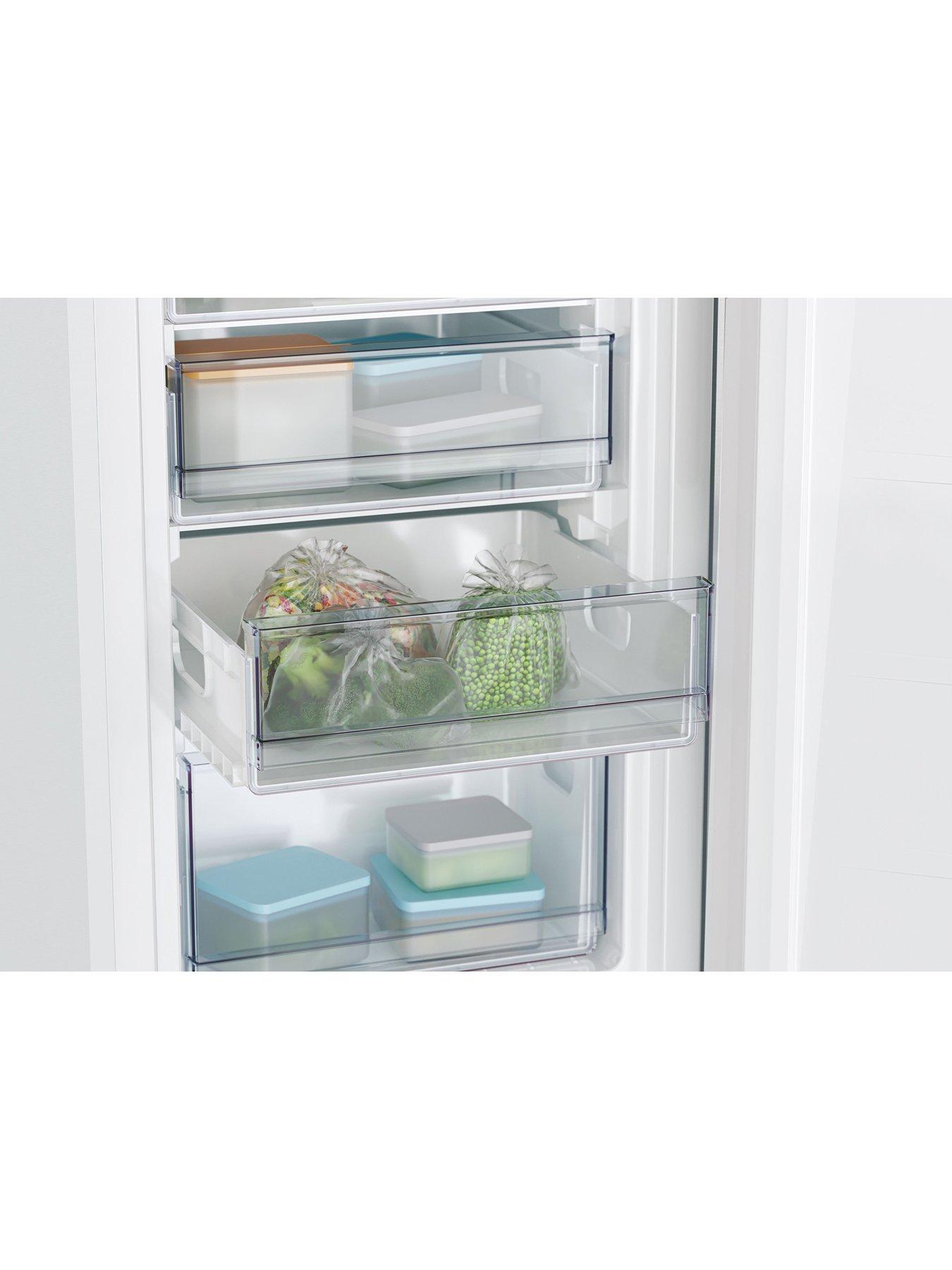 Image 5 of 7 of Candy CCT3L517EWWK-1 Low Frost Fridge Freezer with non plumbed water dispenser -&nbsp;White
