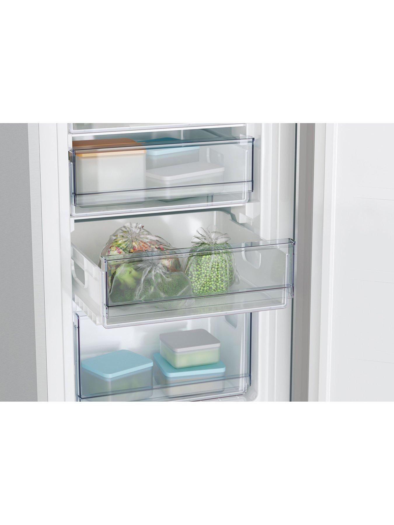 Image 5 of 7 of Candy CCT3L517EWSK-1 Low Frost Fridge Freezer with non plumbed water dispenser -&nbsp;Silver