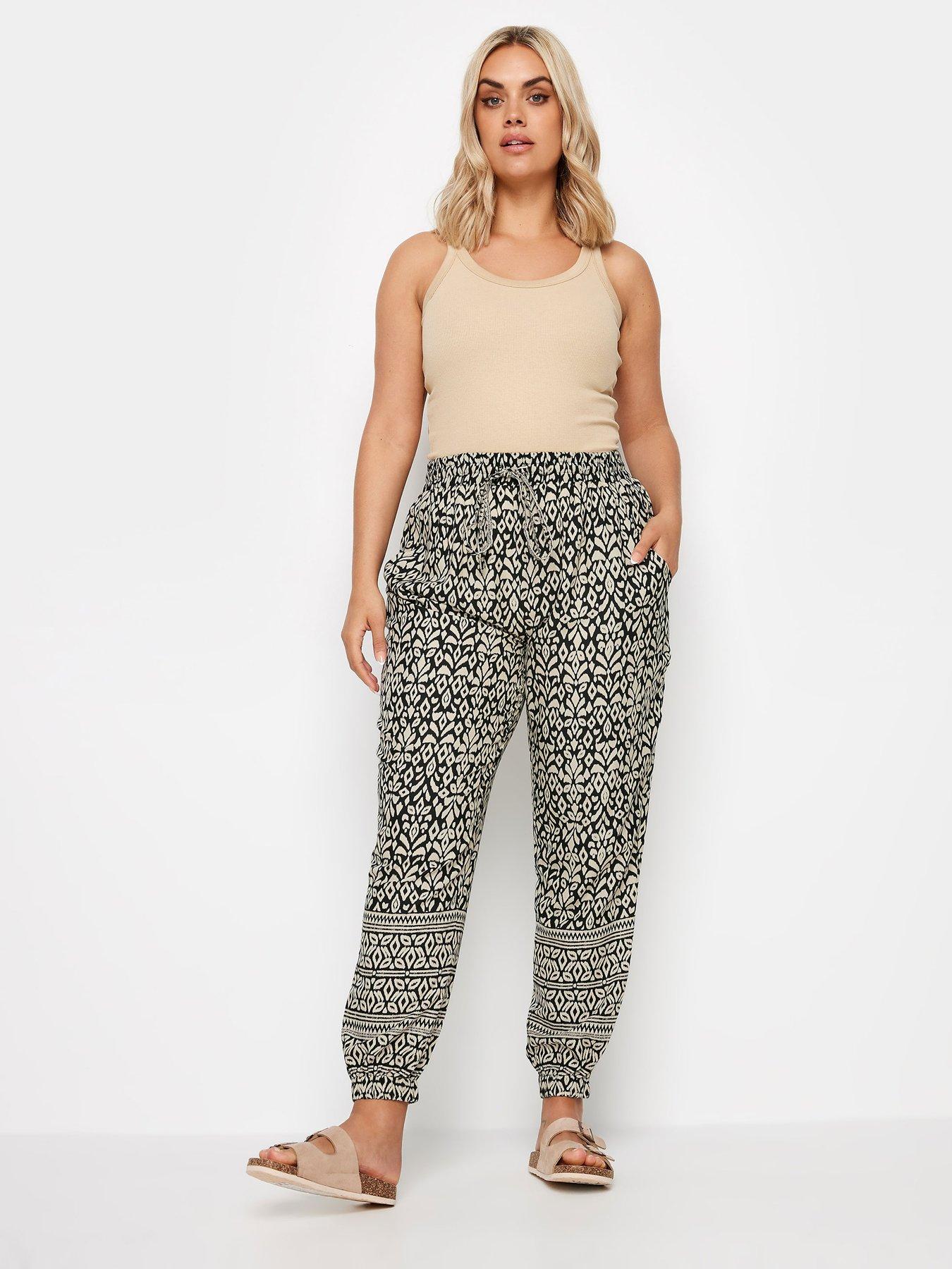 Image 3 of 4 of Yours Curve Border Print Joggers
