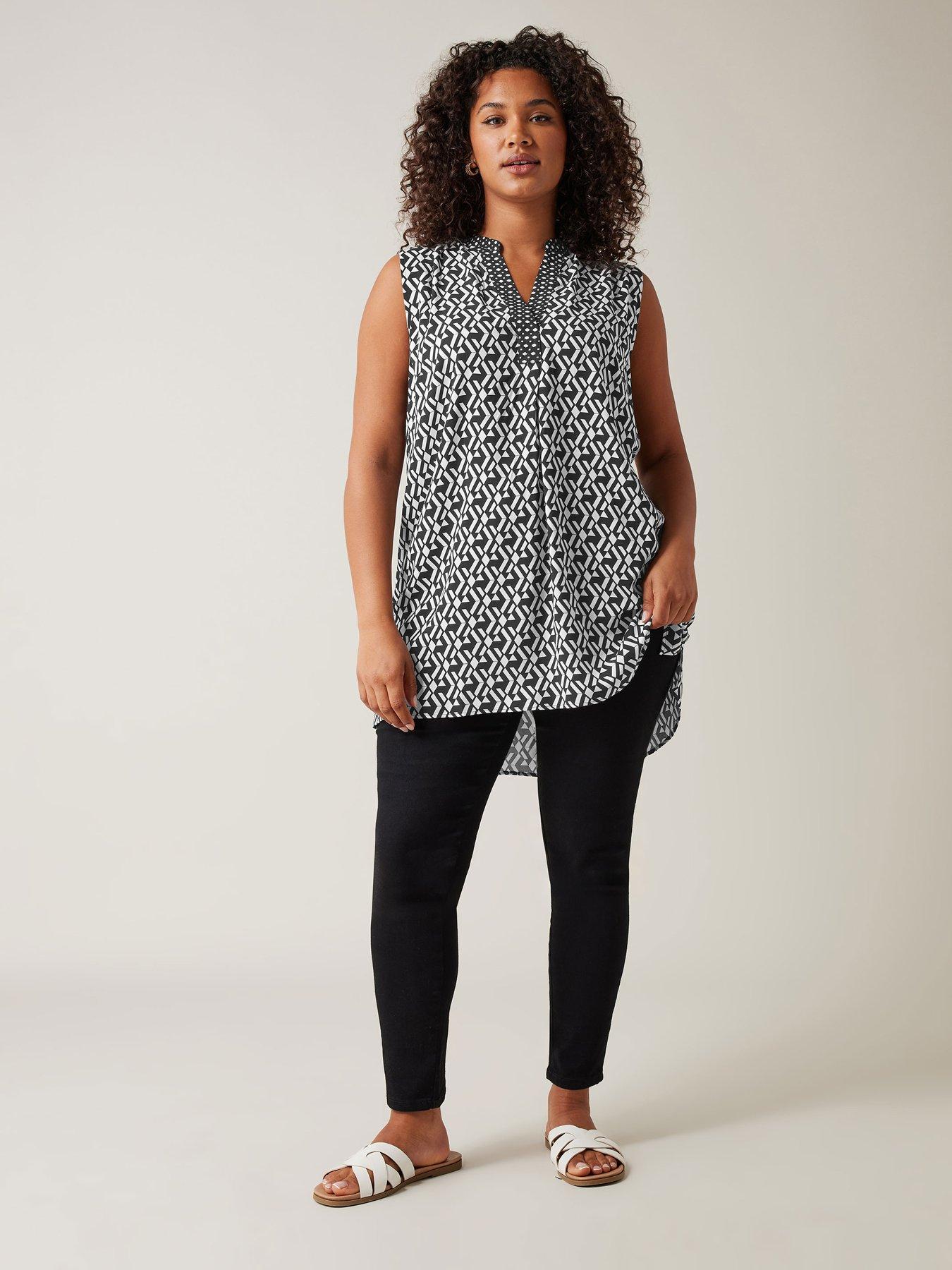 Image 3 of 4 of Evans Half Placket Sleeveless Tunic - Black/White