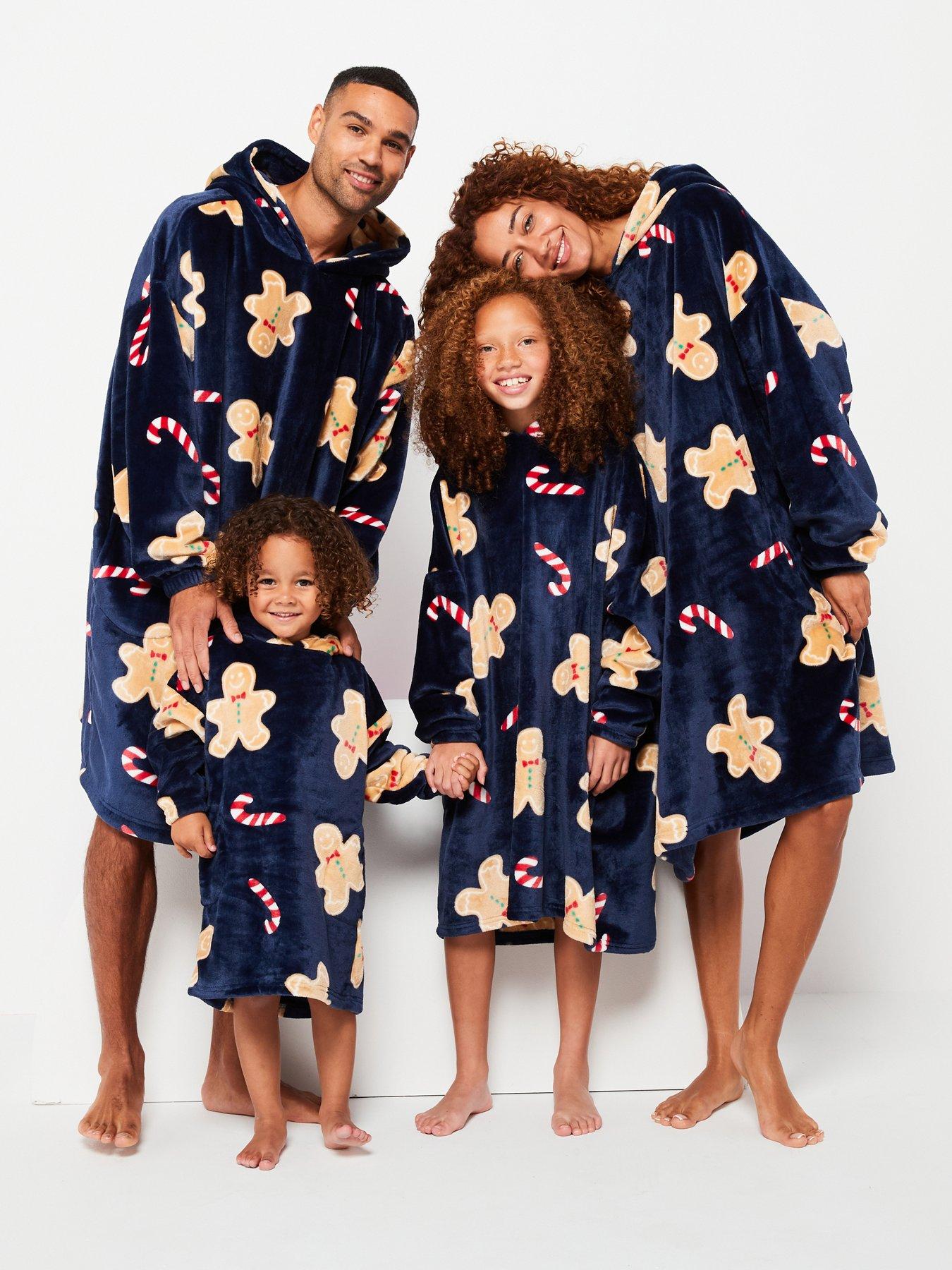 V by Very Unisex Family Christmas Printed Fleece Snuggle Blanket