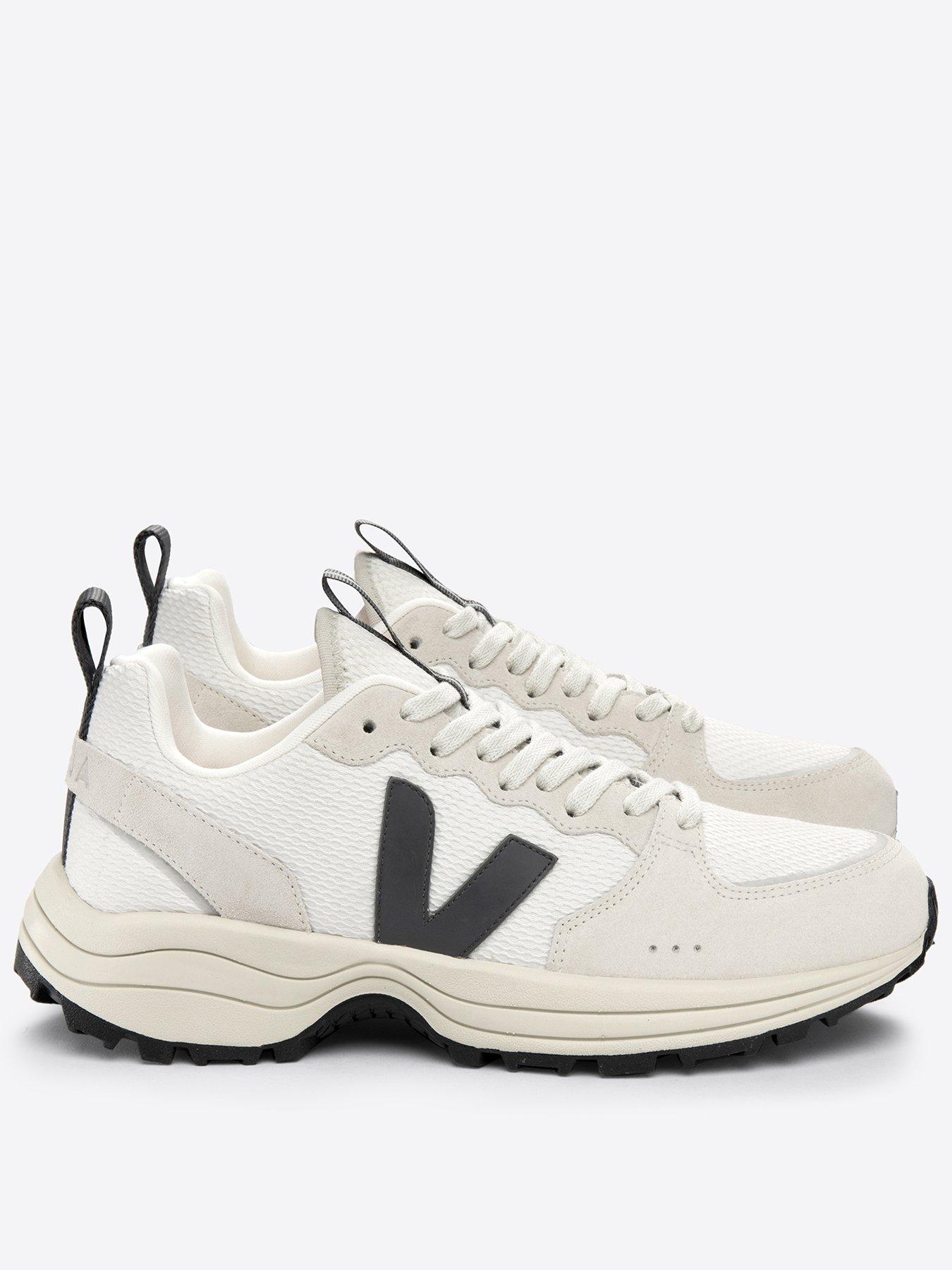 veja-womens-venturi-trainers-light-grey