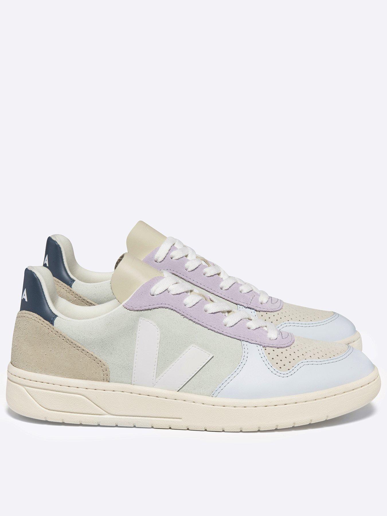 Veja Women's V-10 Trainers - Multi