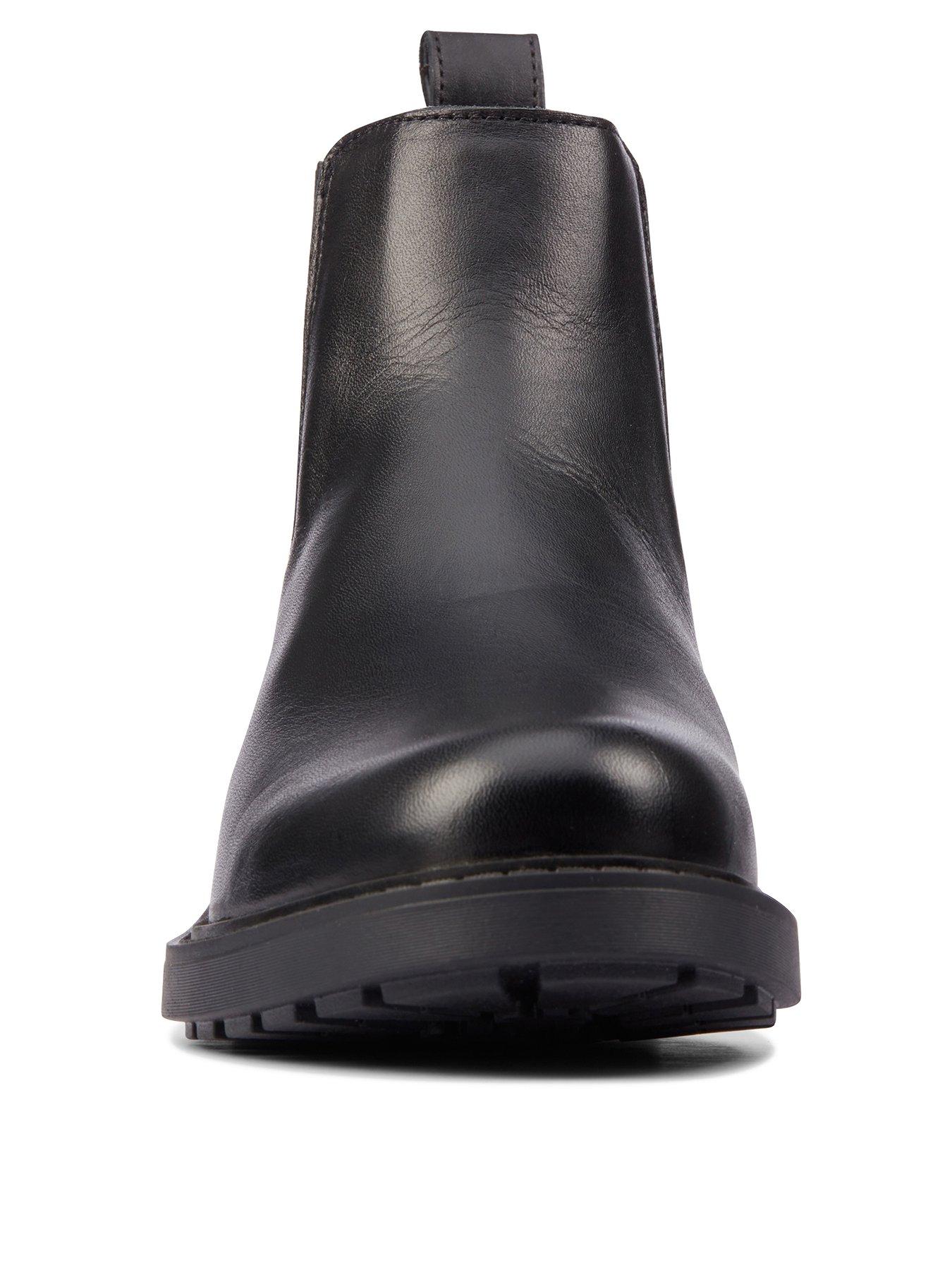 Clarks orinoco chelsea boots best sale