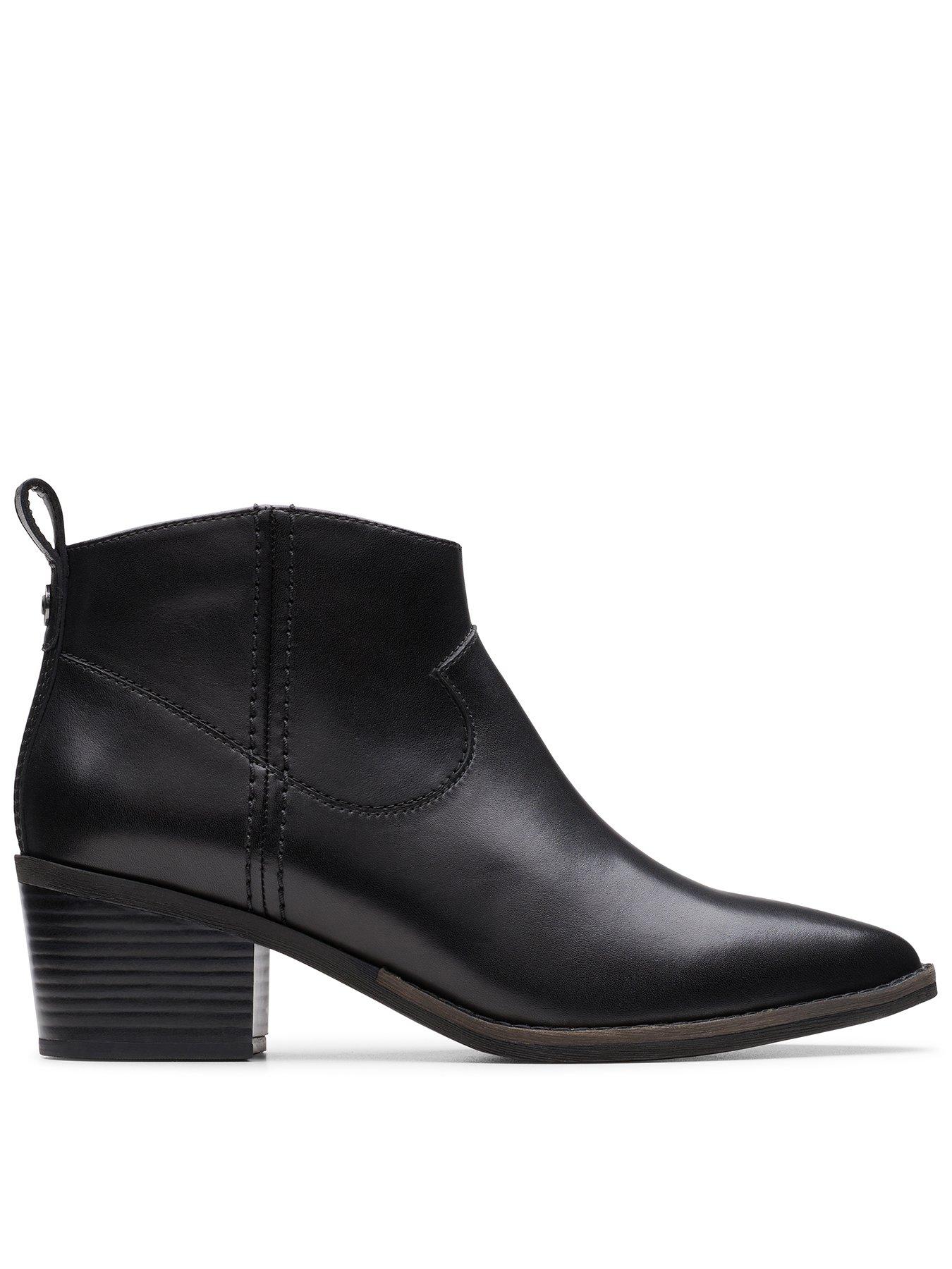 Clarks dancer sky leather ankle bootie hot sale