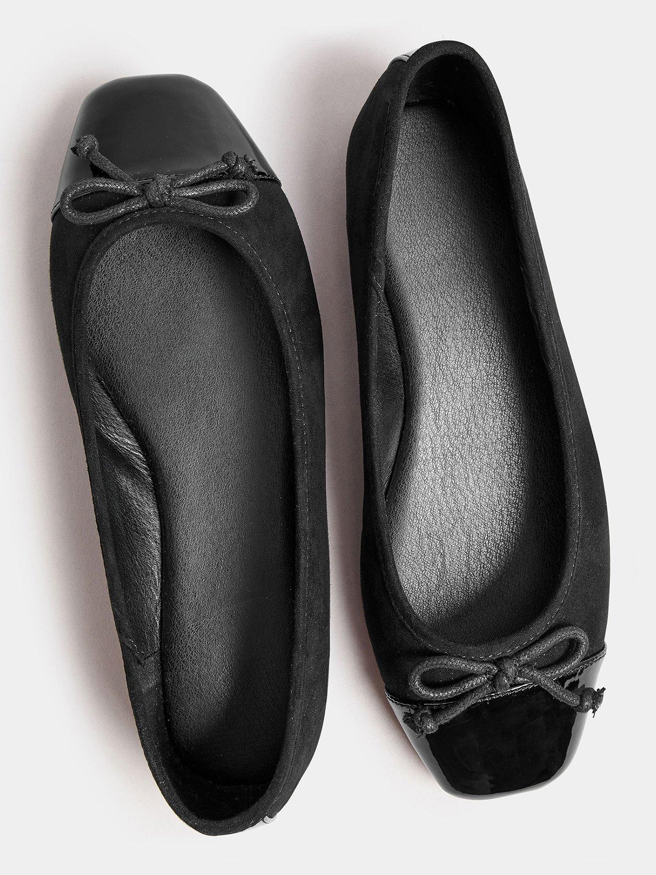 Image 4 of 4 of Yours Extra Wide Fit Chiselled Toe Cap Ballet Black