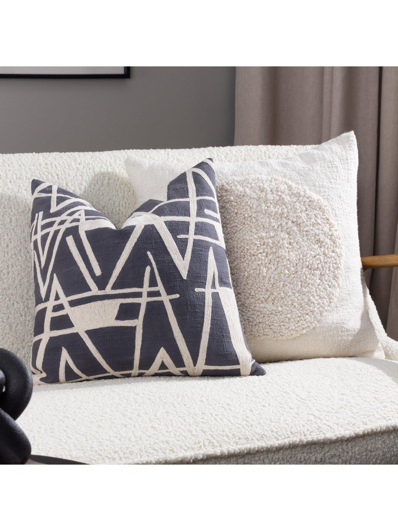 Image 6 of 7 of HOEM Almo 50x50 Polyester Cushion Ecru