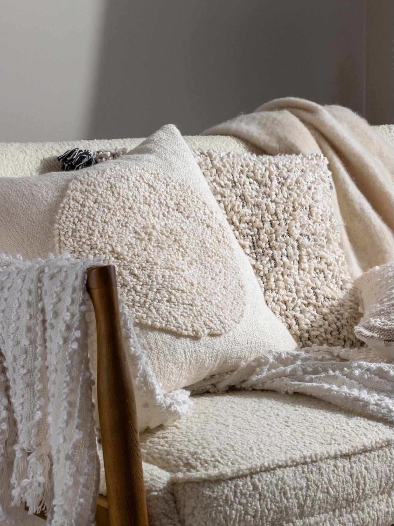 Image 7 of 7 of HOEM Almo 50x50 Polyester Cushion Ecru