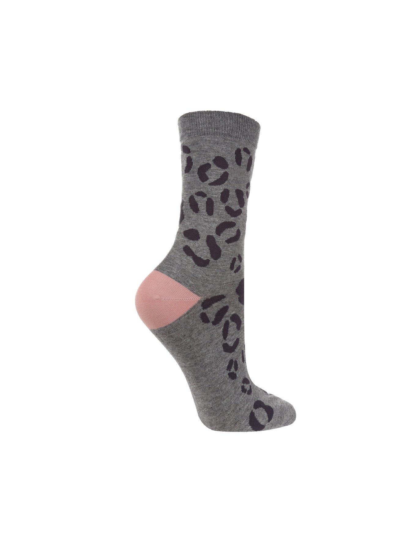 caroline-gardner-grey-leopard-printed-ankle-socks-charcoal