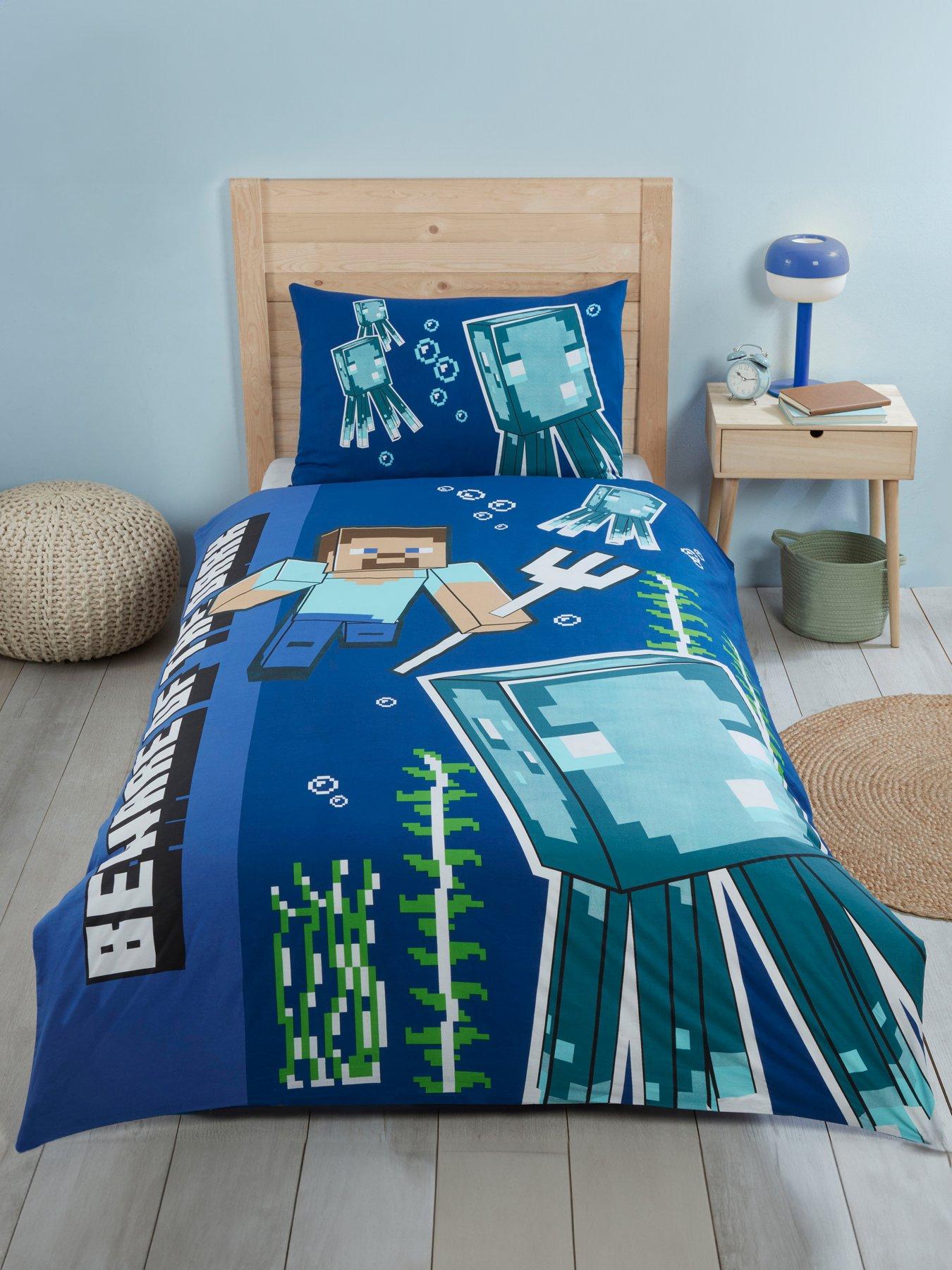 Product photograph of Minecraft Beware Of The Dark Glow-in-the-dark Single Duvet Cover Set from very.co.uk