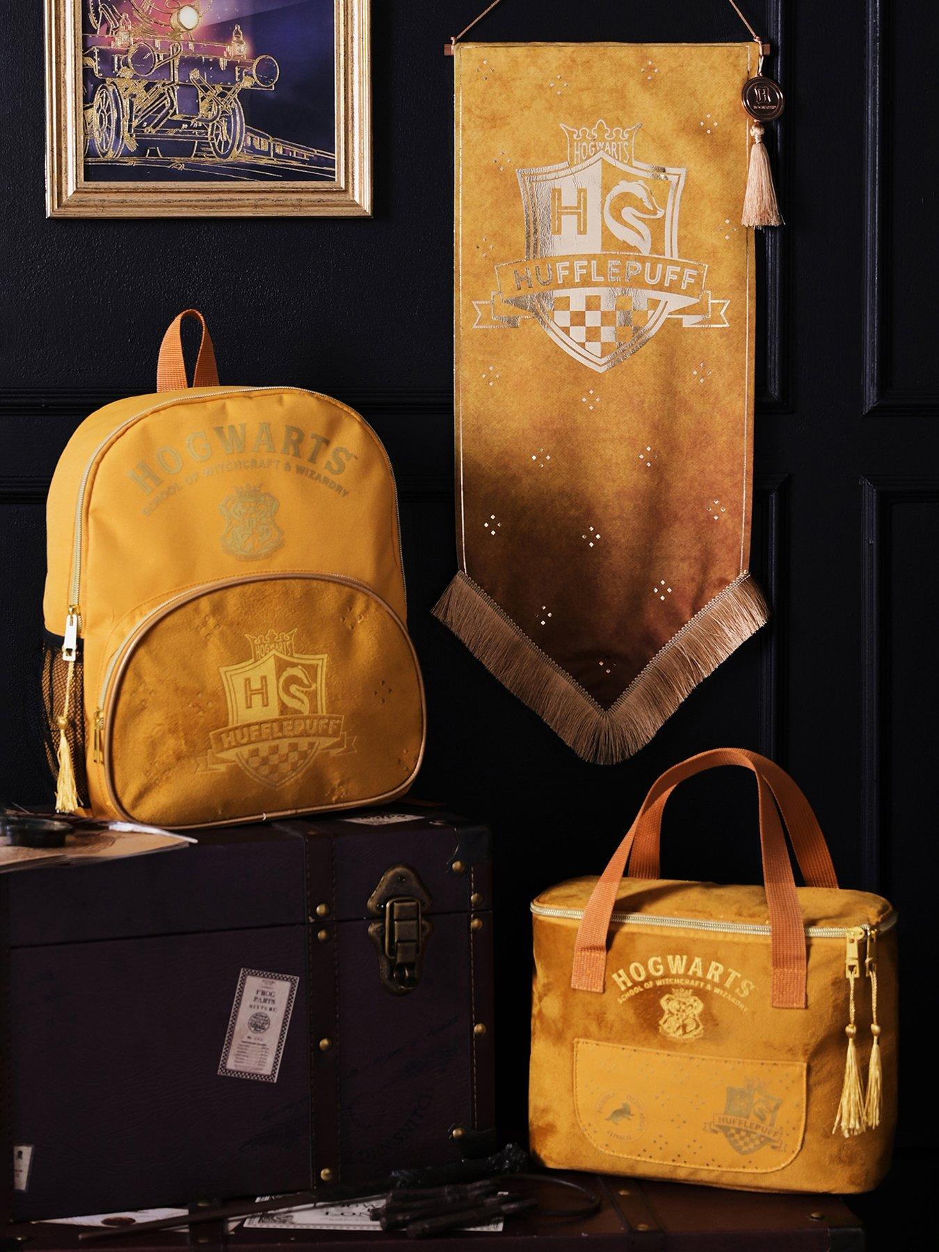 Warner Bros Harry Potter Alumni Lunch Bag Hufflepuff Very