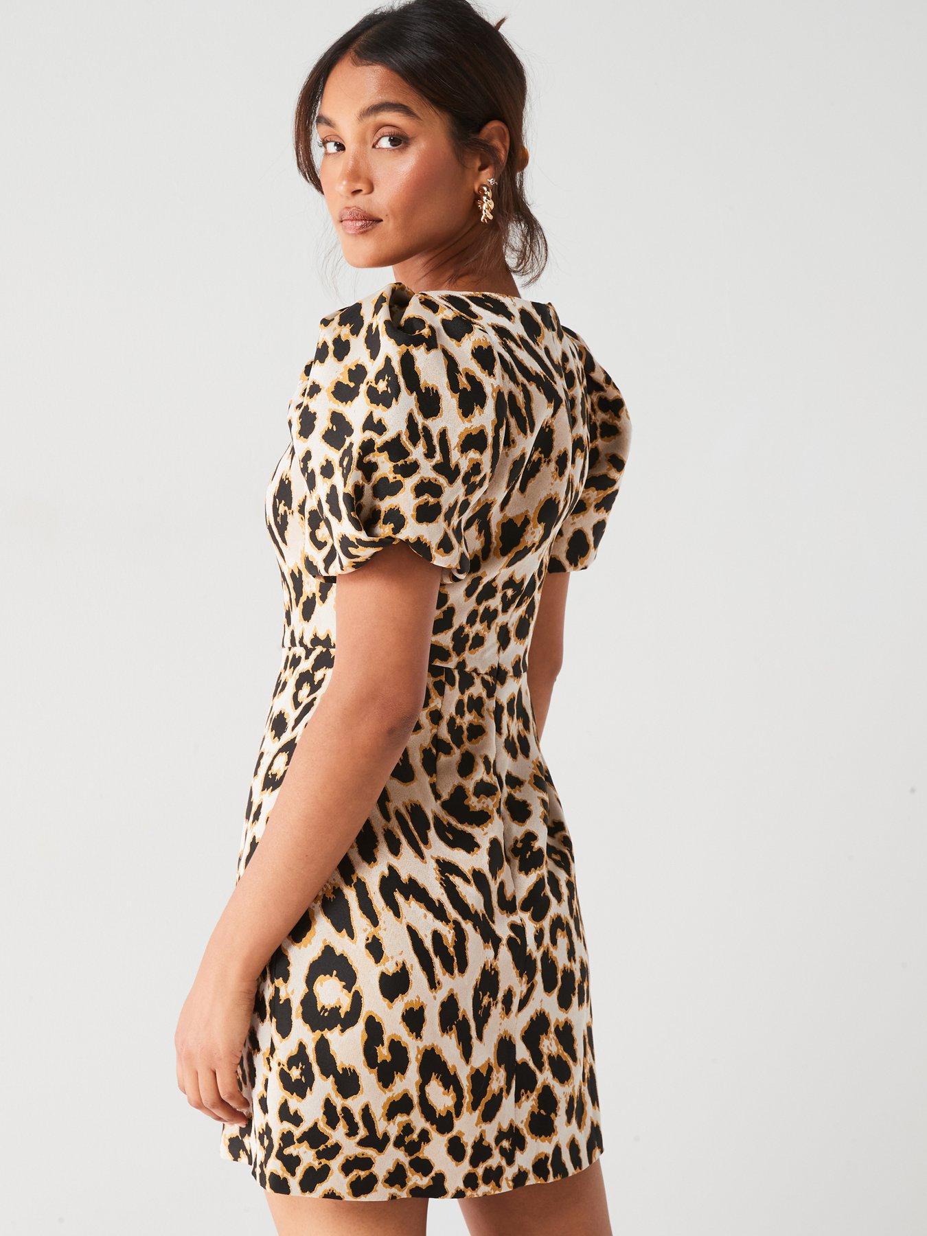 Cheetah print dress with sleeves hotsell