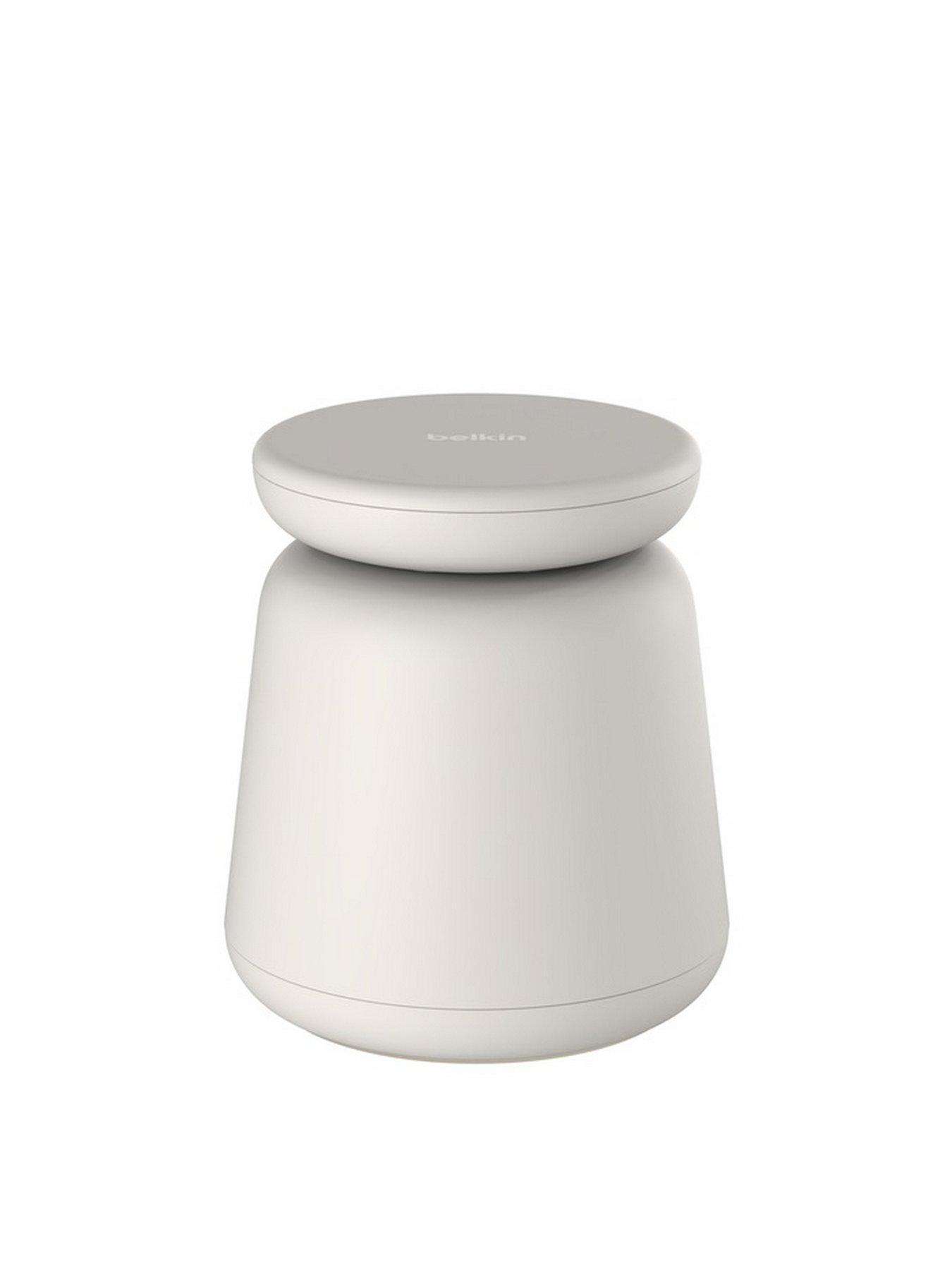 Image 4 of 6 of Belkin 2-in-1 Magsafe Wireless Charging Dock - iPhone &amp; Apple Watch, iPhone 15/14/13/12 Series Compatible - Sand