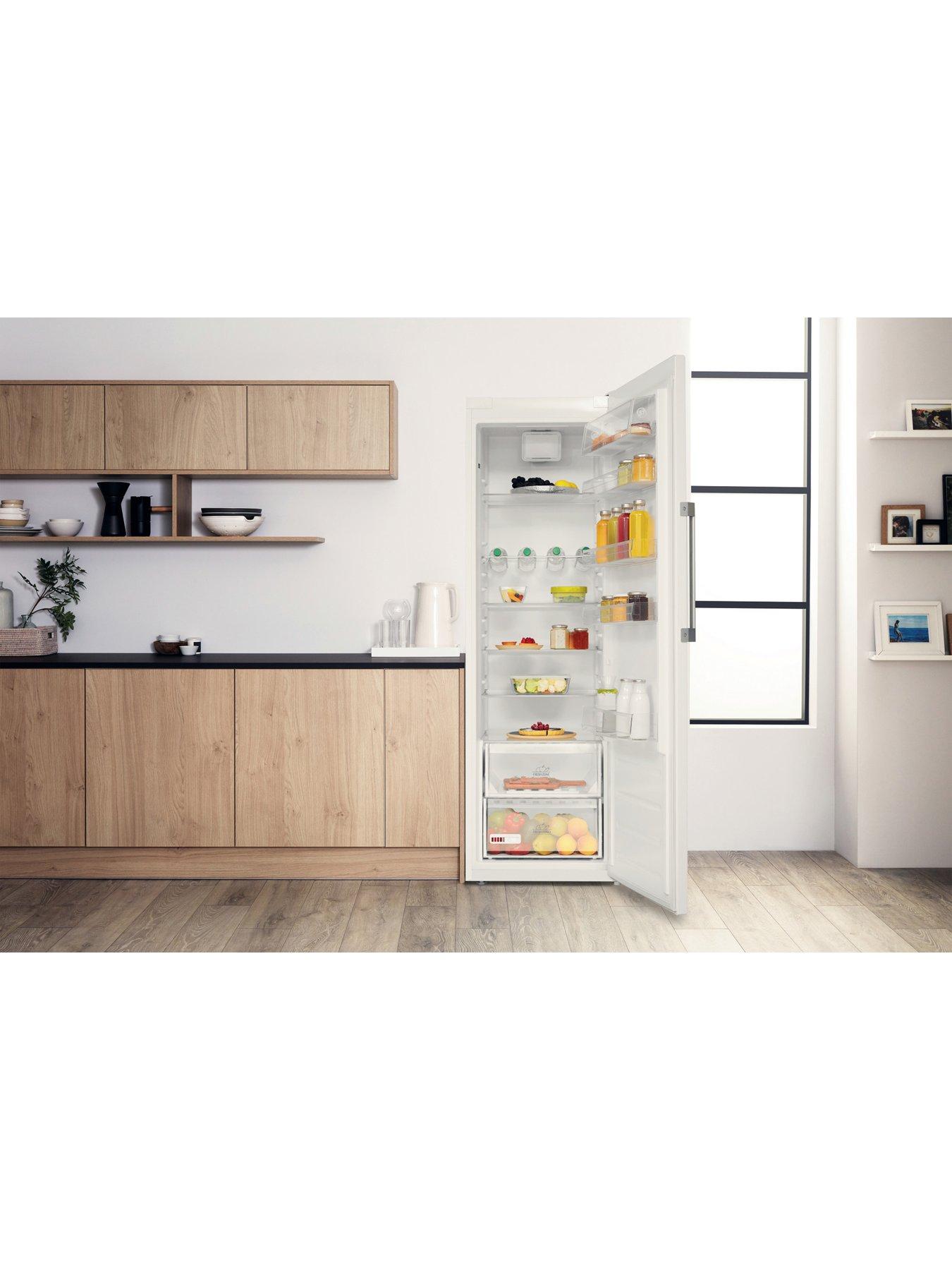 Image 4 of 7 of Hotpoint SH6A2QWR Low Frost Tall Larder Fridge - White