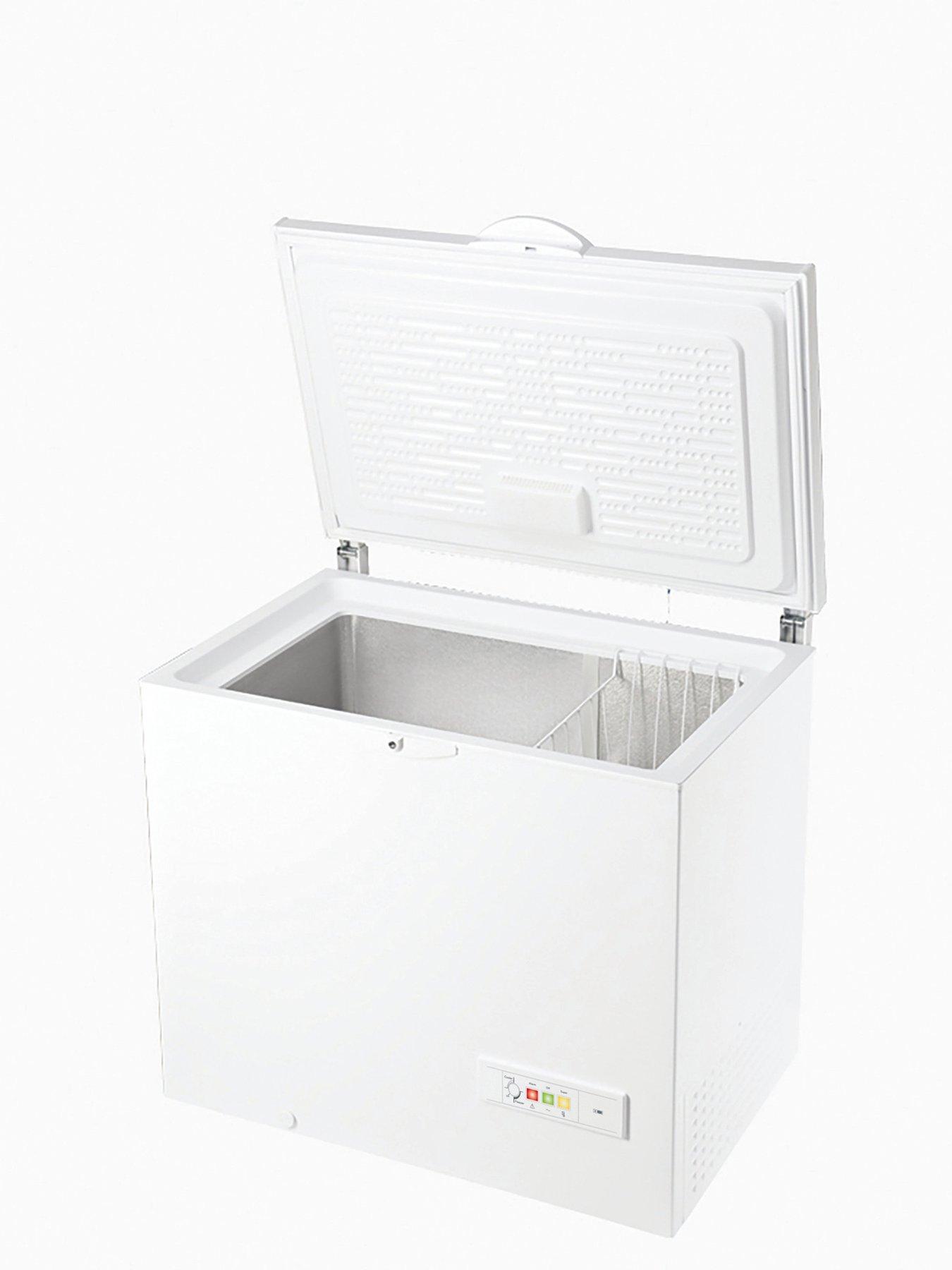 Image 2 of 6 of Indesit OS2A250H21 252-Litre&nbsp;Low Frost&nbsp;Chest Freezer - White