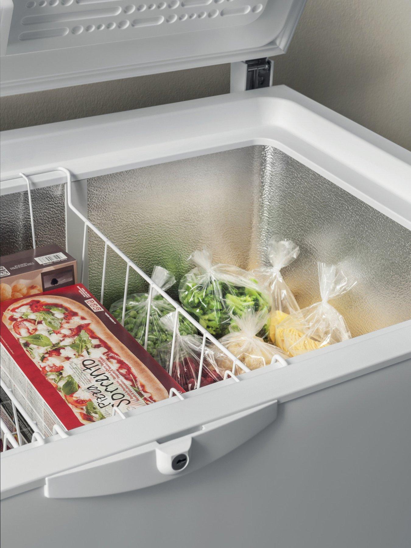 Image 5 of 6 of Indesit OS2A250H21 252-Litre&nbsp;Low Frost&nbsp;Chest Freezer - White