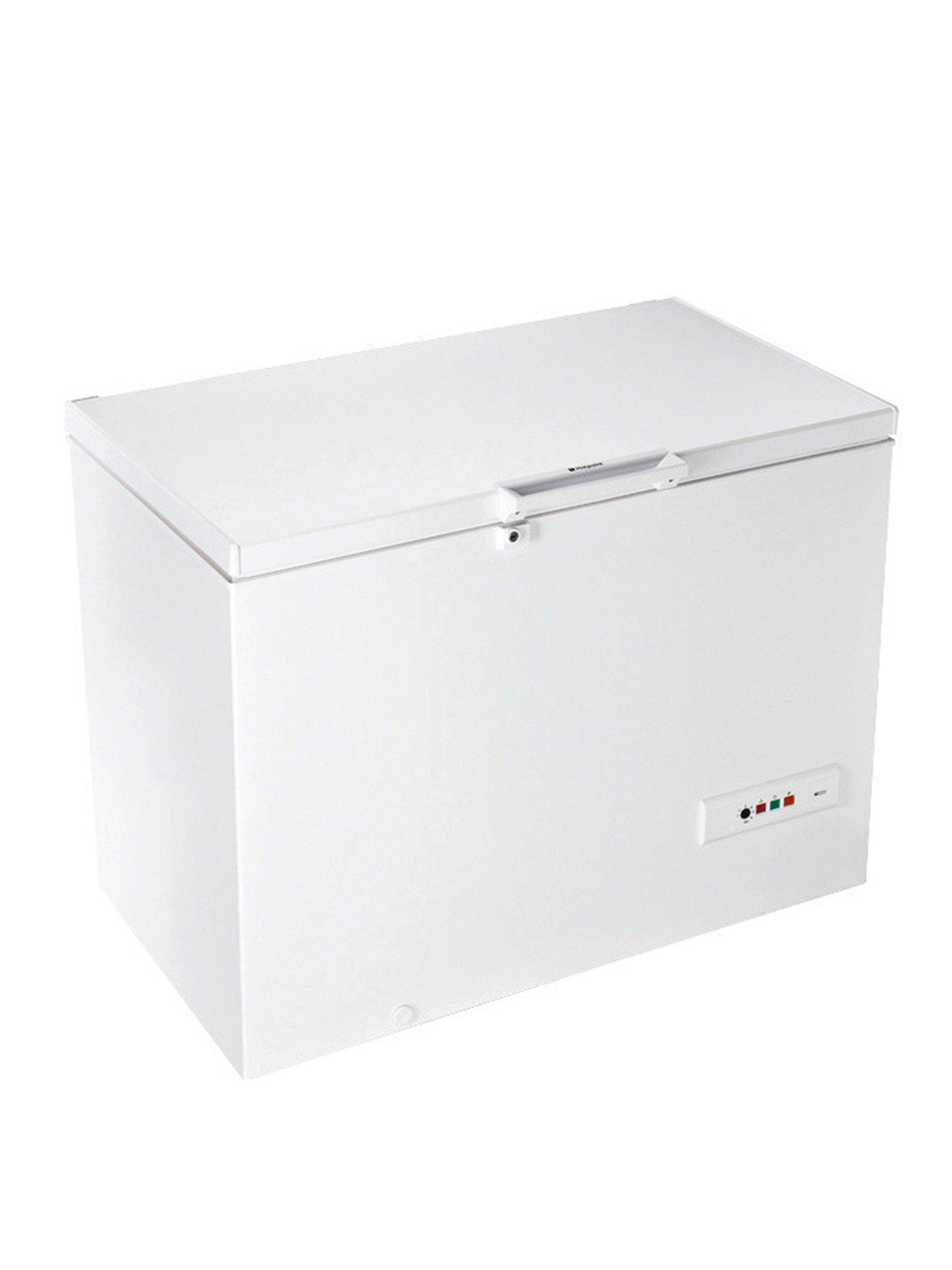 Image 1 of 7 of Hotpoint CS2A300HFA1 315-Litre&nbsp;Low Frost&nbsp;Chest Freezer - White
