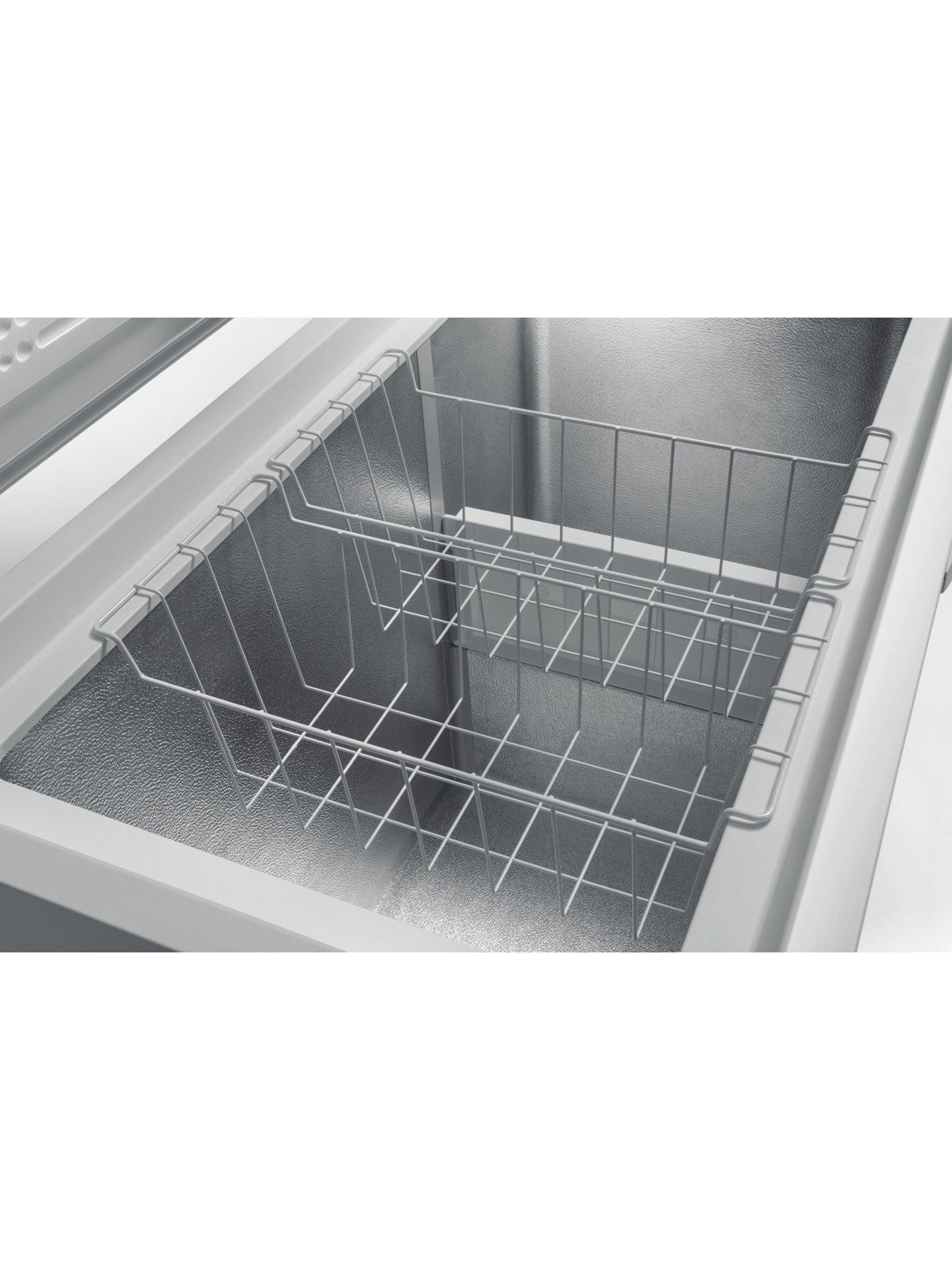 Image 6 of 7 of Hotpoint CS2A300HFA1 315-Litre&nbsp;Low Frost&nbsp;Chest Freezer - White