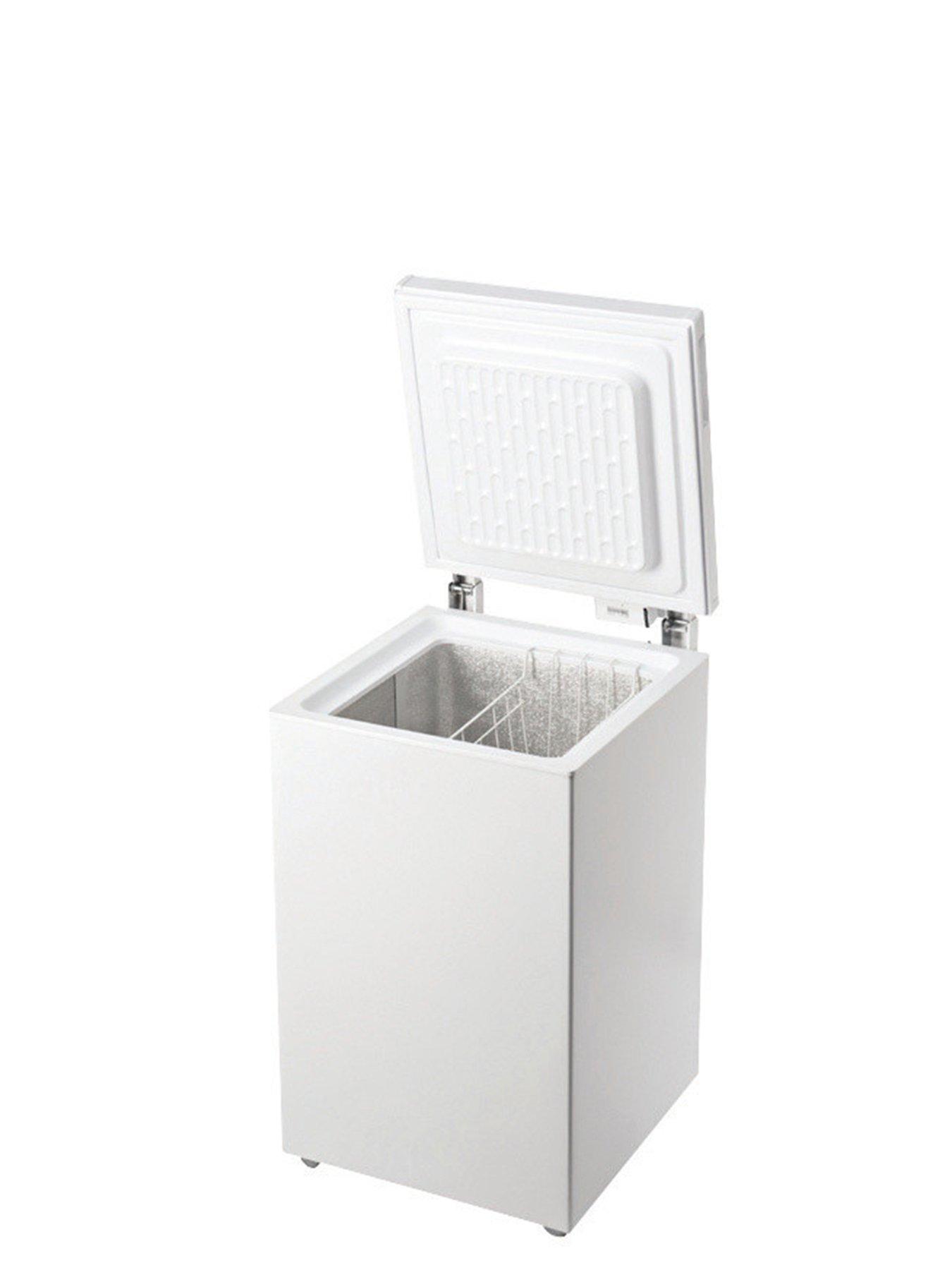 Image 2 of 4 of Indesit Low Frost OS2A10022 Chest Freezer - White