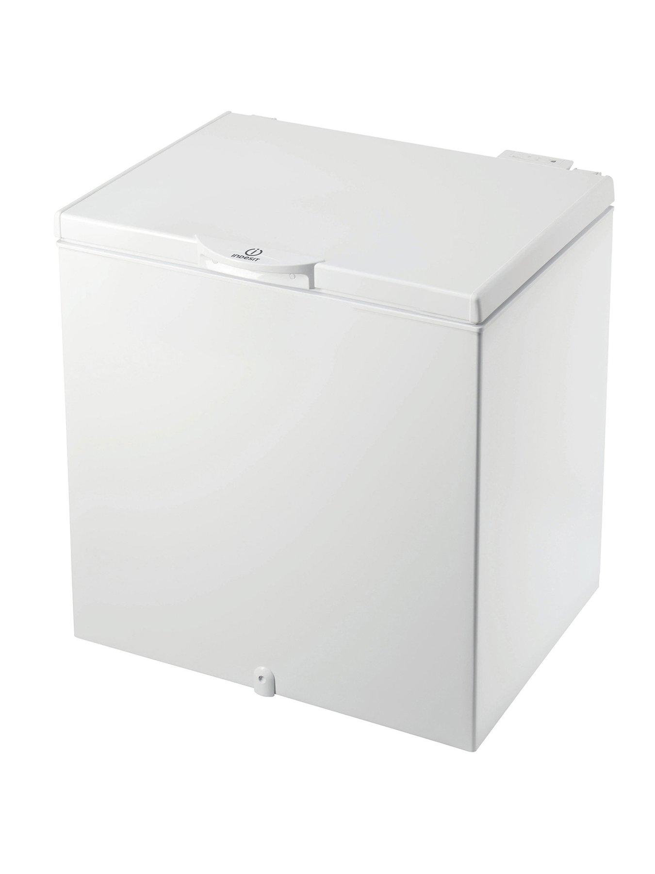 Product photograph of Indesit Os2a200h21 202-litre Low Frost Chest Freezer - White from very.co.uk