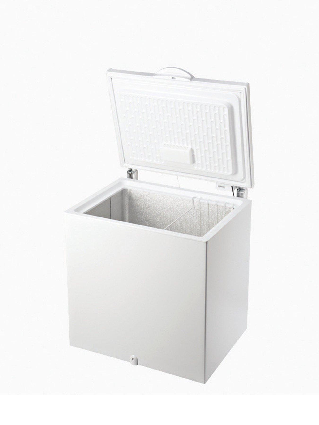 Image 2 of 7 of Indesit OS2A200H21 202-Litre Low Frost&nbsp;Chest Freezer - White