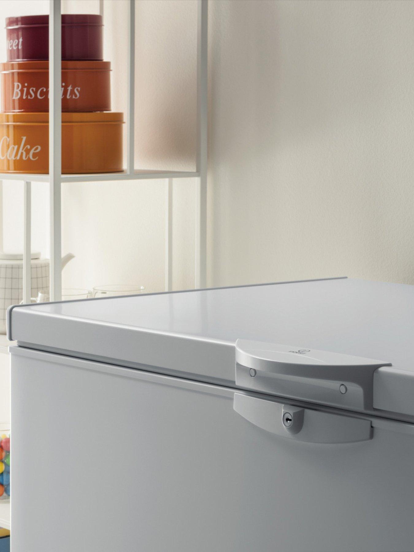 Image 5 of 7 of Indesit OS2A200H21 202-Litre Low Frost&nbsp;Chest Freezer - White