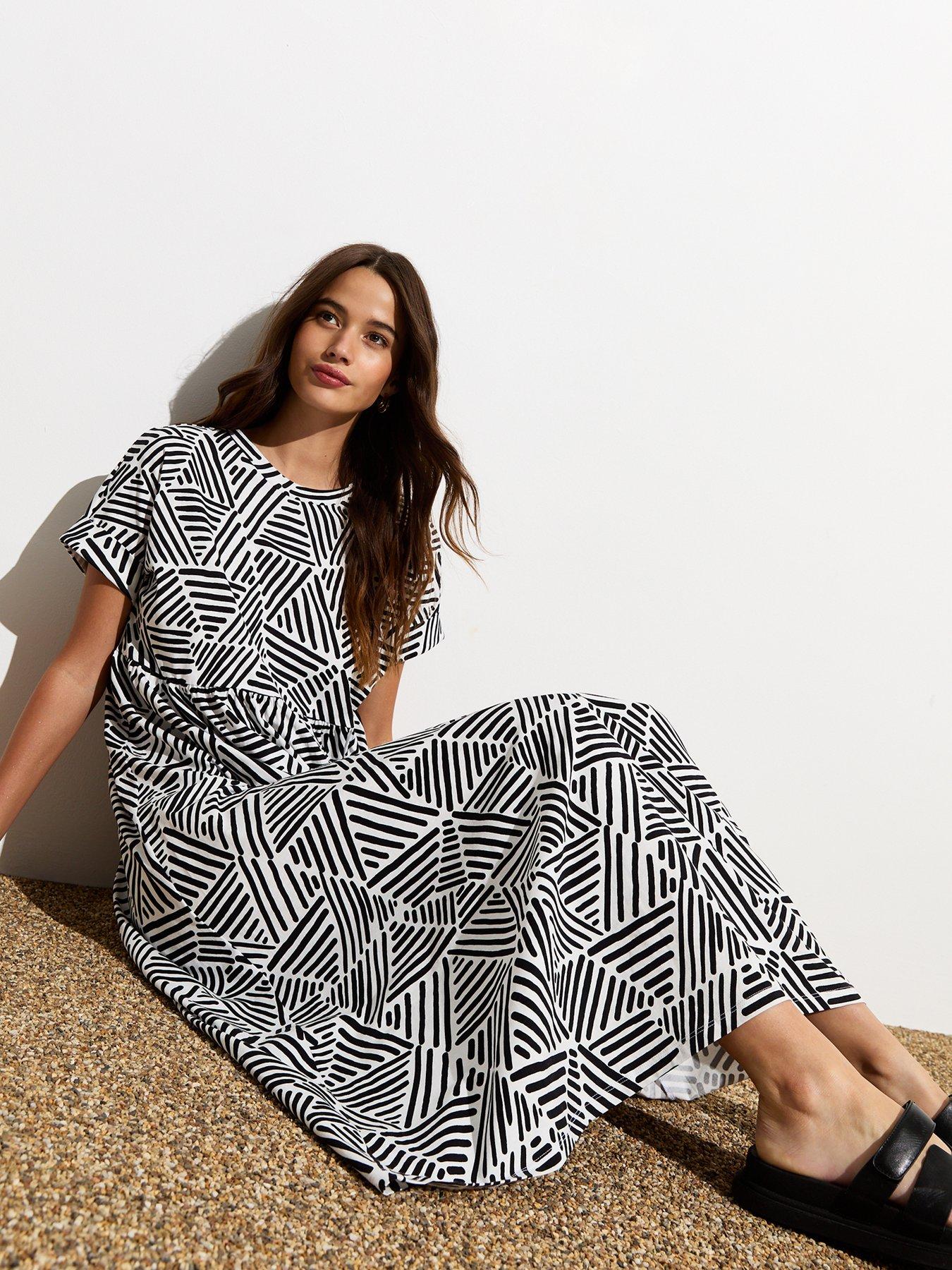Abstract Print Stretch Jersey Maxi Dress Abstract Geo Print Knot