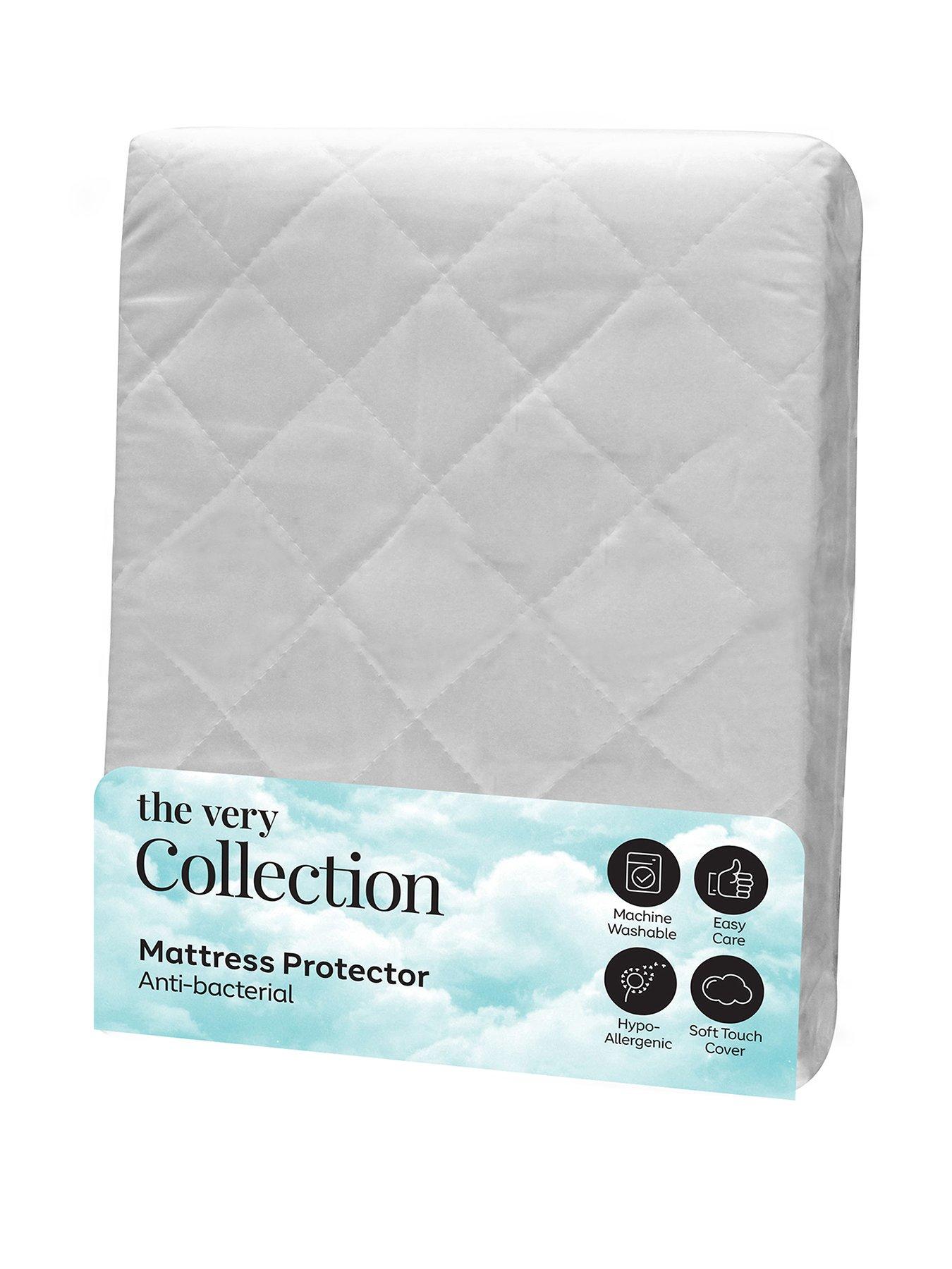 The Very Collection Anti-Bacterial Mattress Protector - Sk - White
