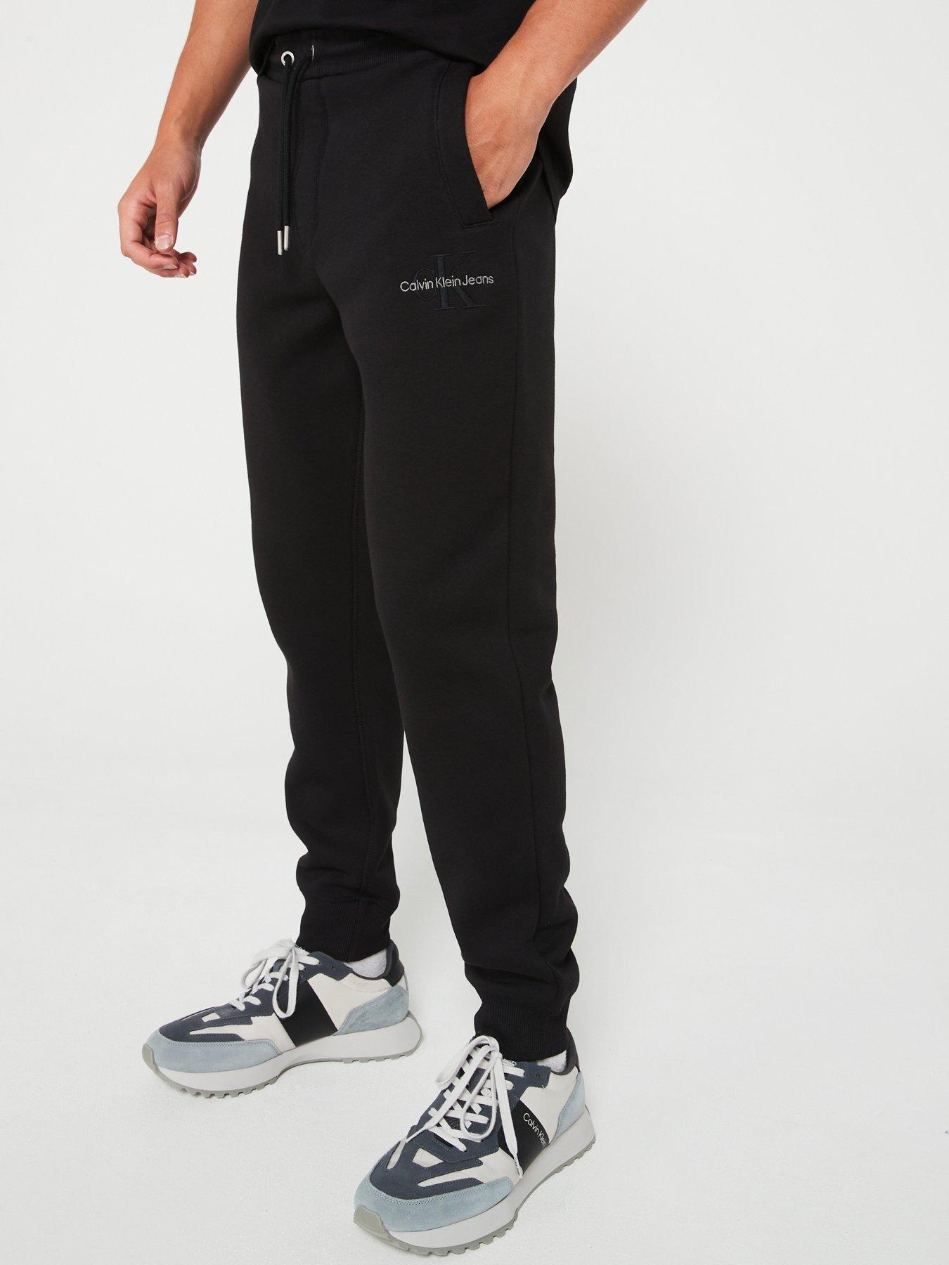 Monologo Cuffed Joggers Black