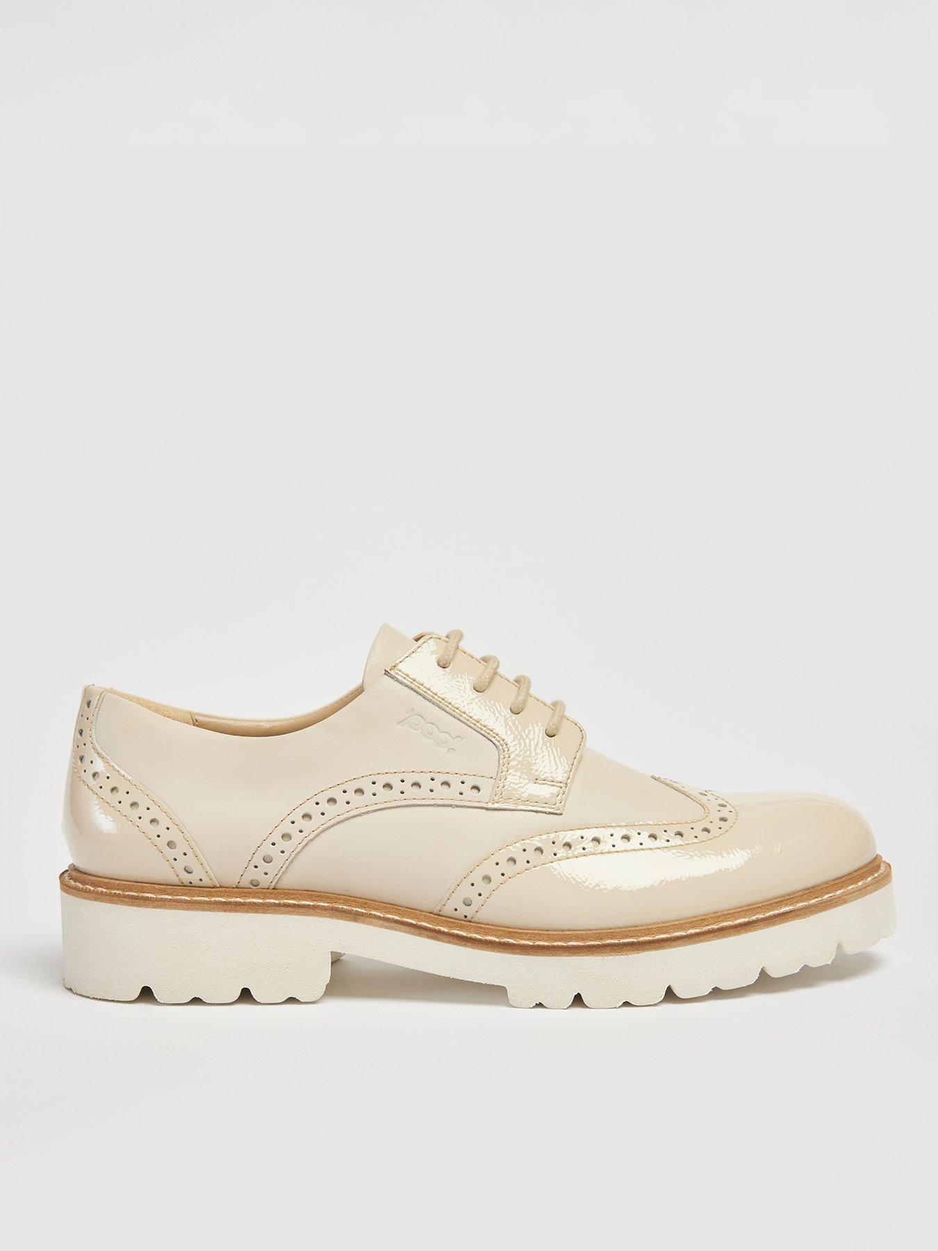 pod-kortney-off-white-brogue