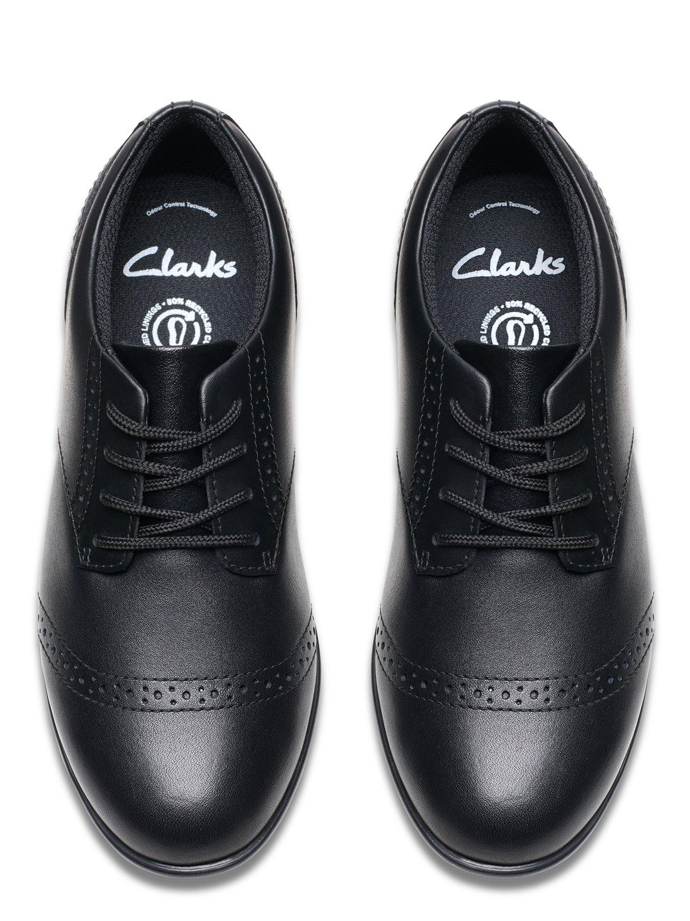 Clarks Kids Finjabrogue Leather School Shoe Very