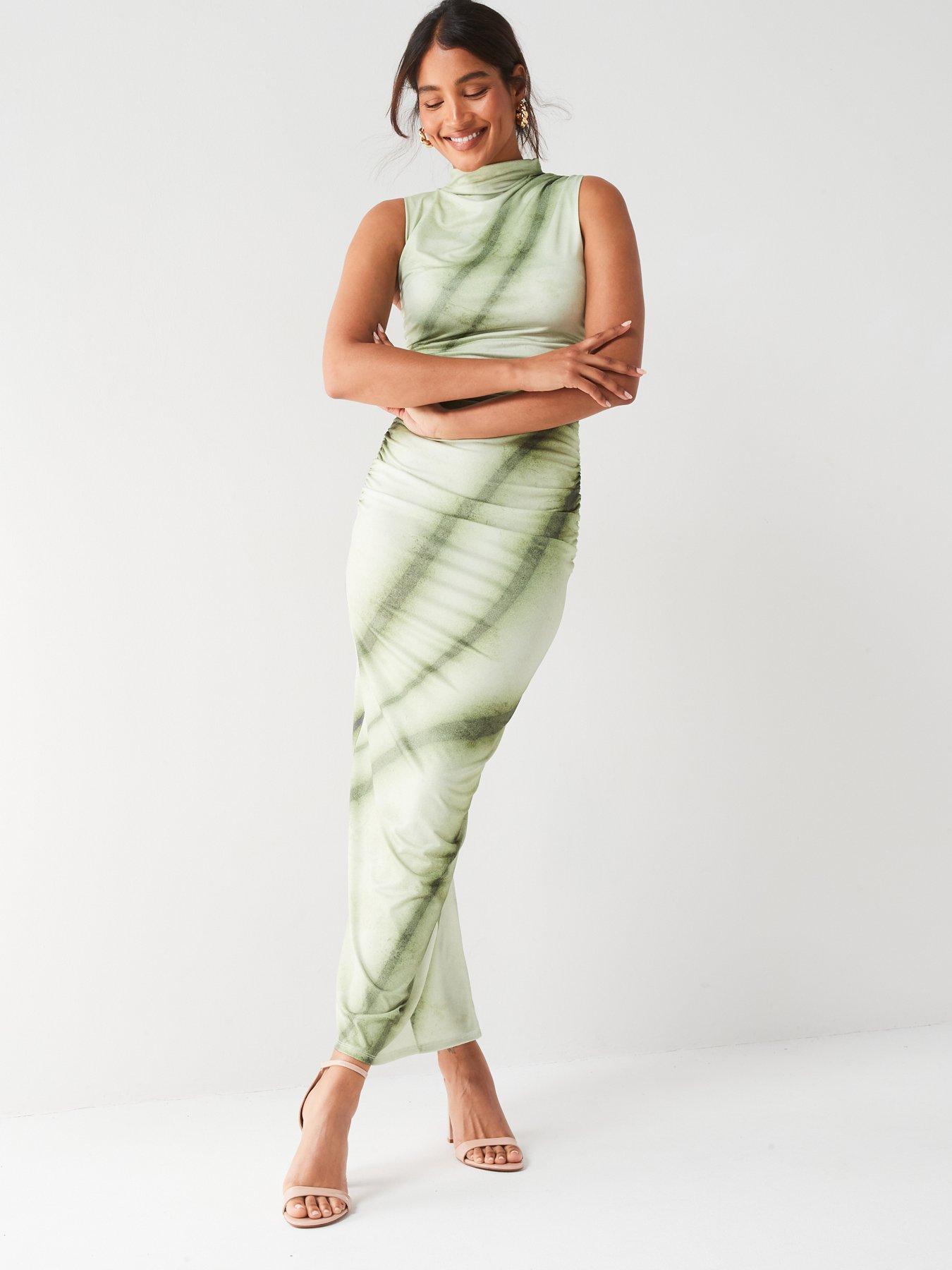 Image 3 of 6 of V by Very Ruched Printed Midaxi Dress - Green