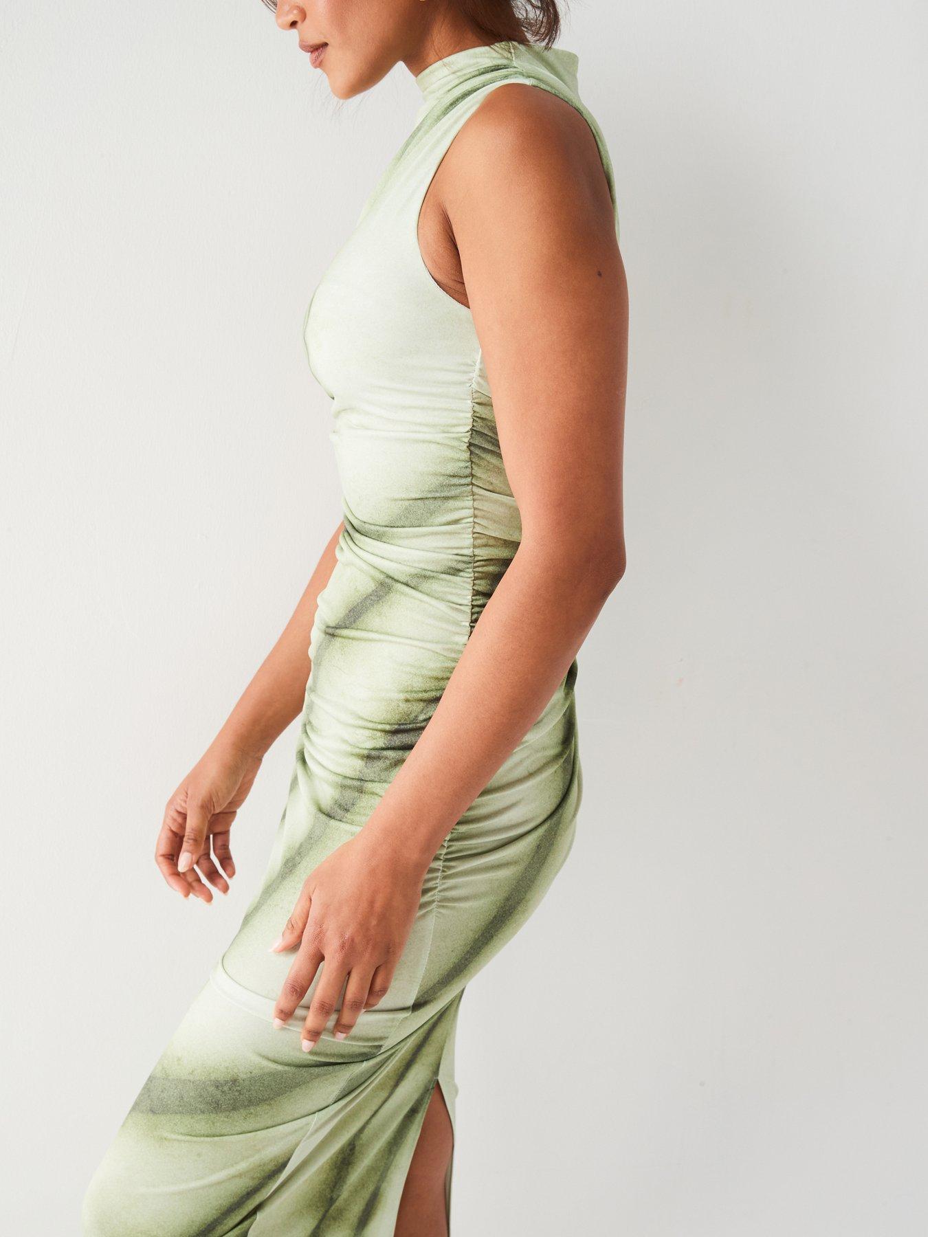 Image 4 of 6 of V by Very Ruched Printed Midaxi Dress - Green