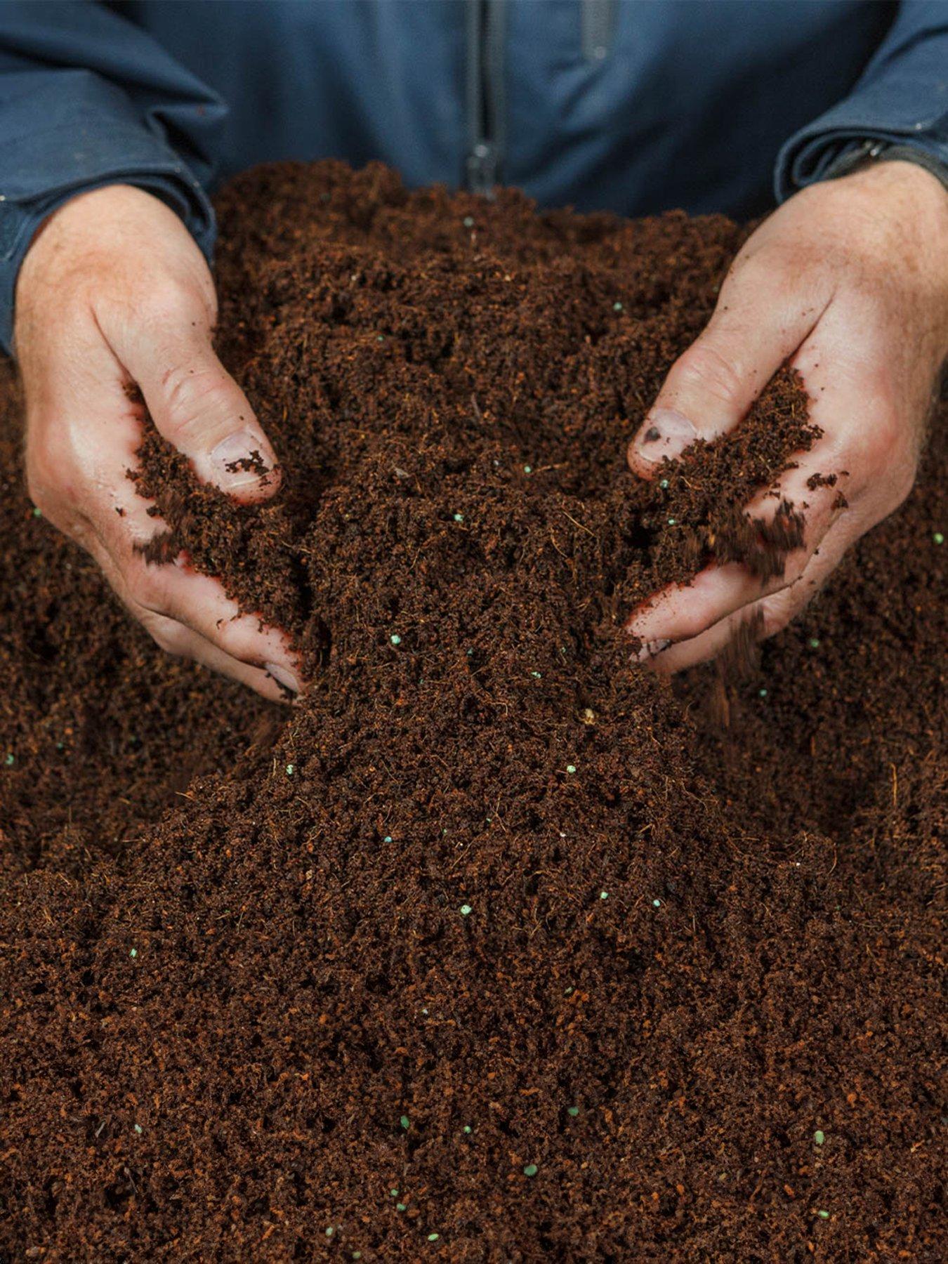 Product photograph of Eazy Grow Multi Purpose Peat Free Coco Compost 240l from very.co.uk