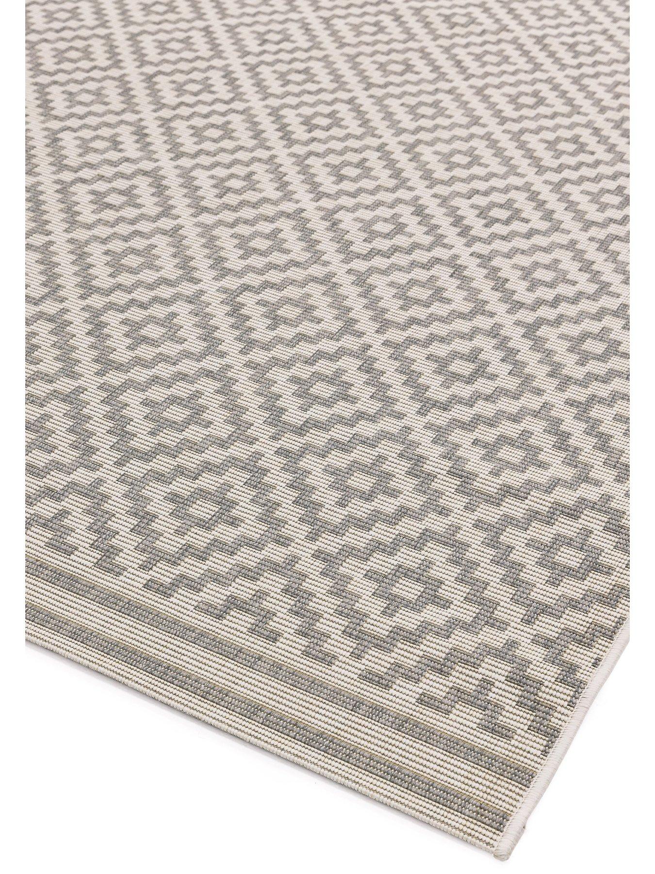 Image 4 of 4 of Asiatic Patio Diamond Indoor/Outdoor Rug