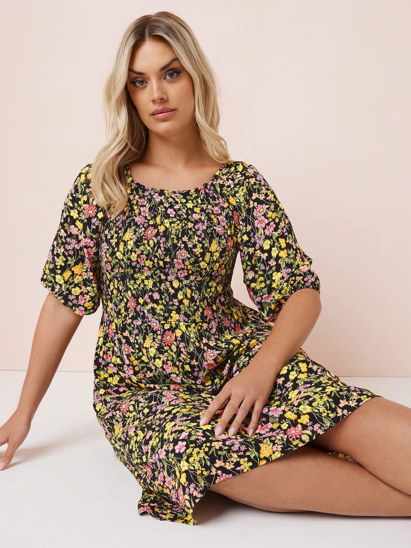 Image 4 of 4 of Yours Curve Shirred Gypsy Dress - Pink/Black