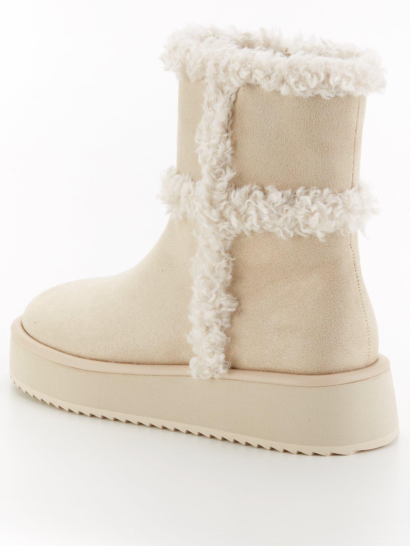 Image 3 of 7 of Everyday Flatform Ankle Boot With Faux Fur - Cream