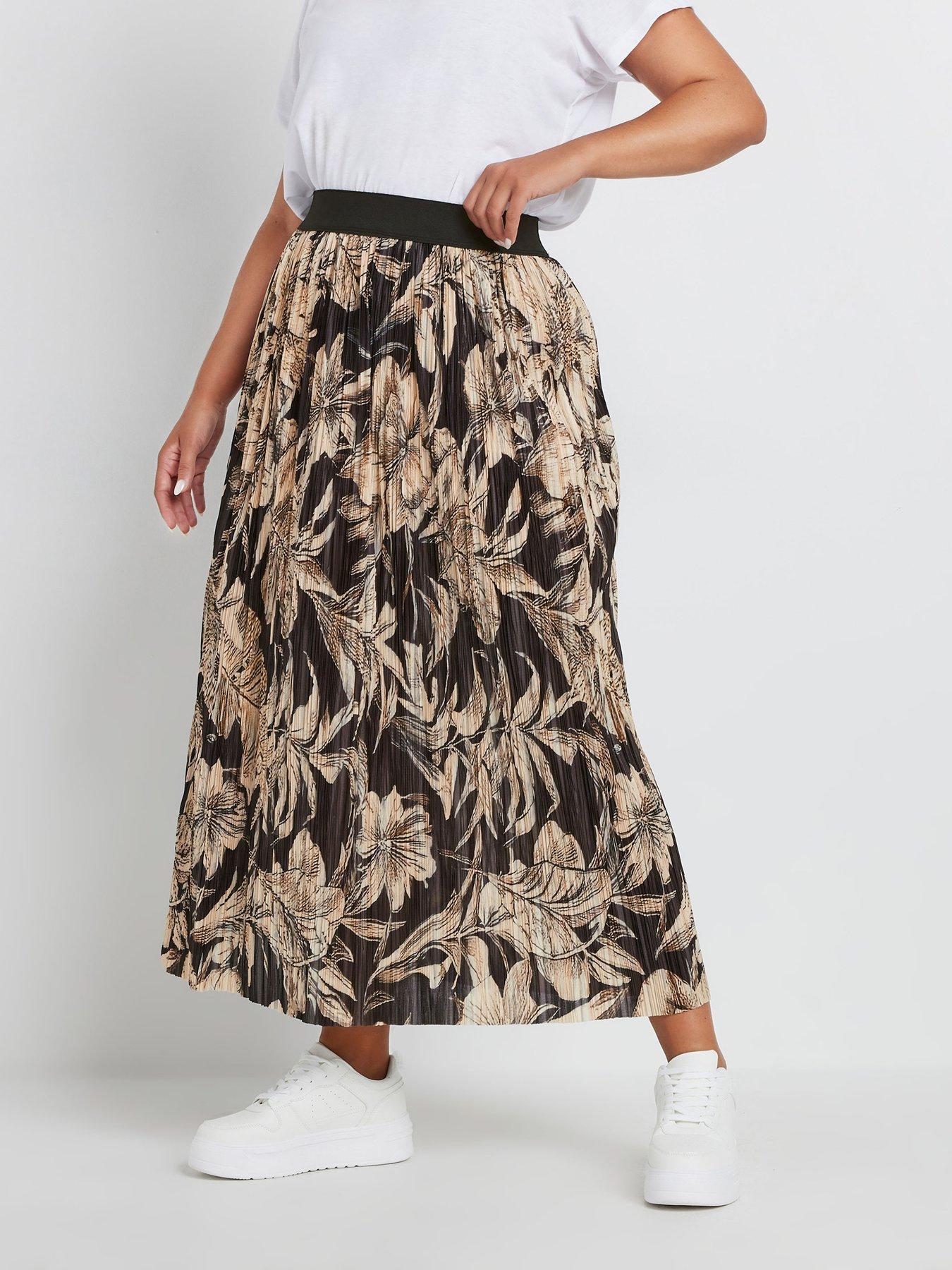 Curve Floral Pleated Skirt